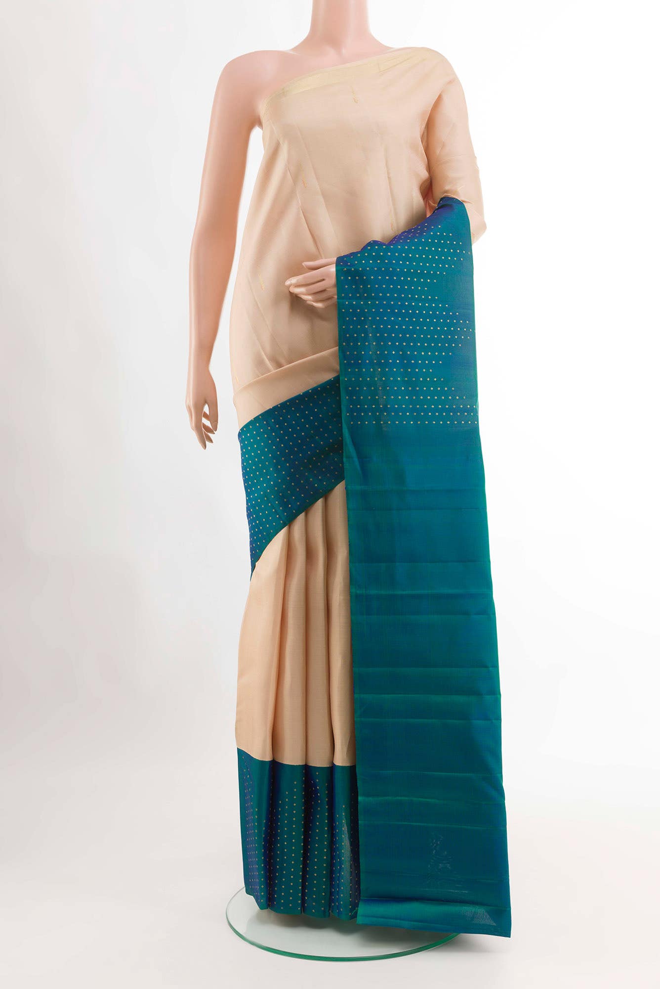 Off White Kanchipuram Silk Saree