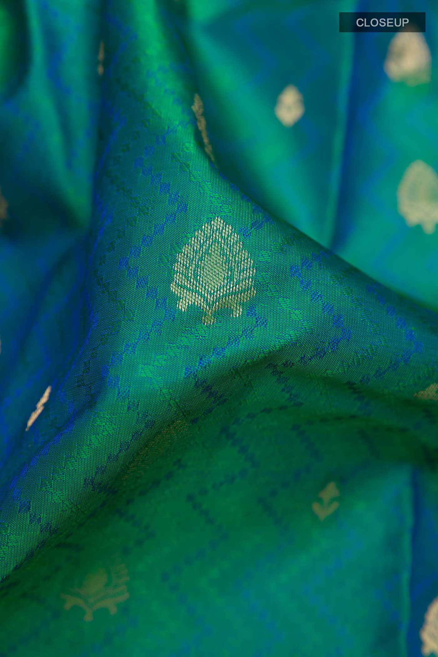 Green Dual Tone Kanchipuram Silk Saree