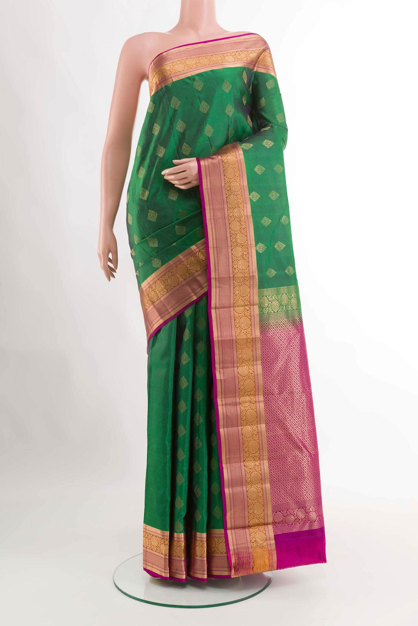 Bottle Green Kanchipuram Silk Saree