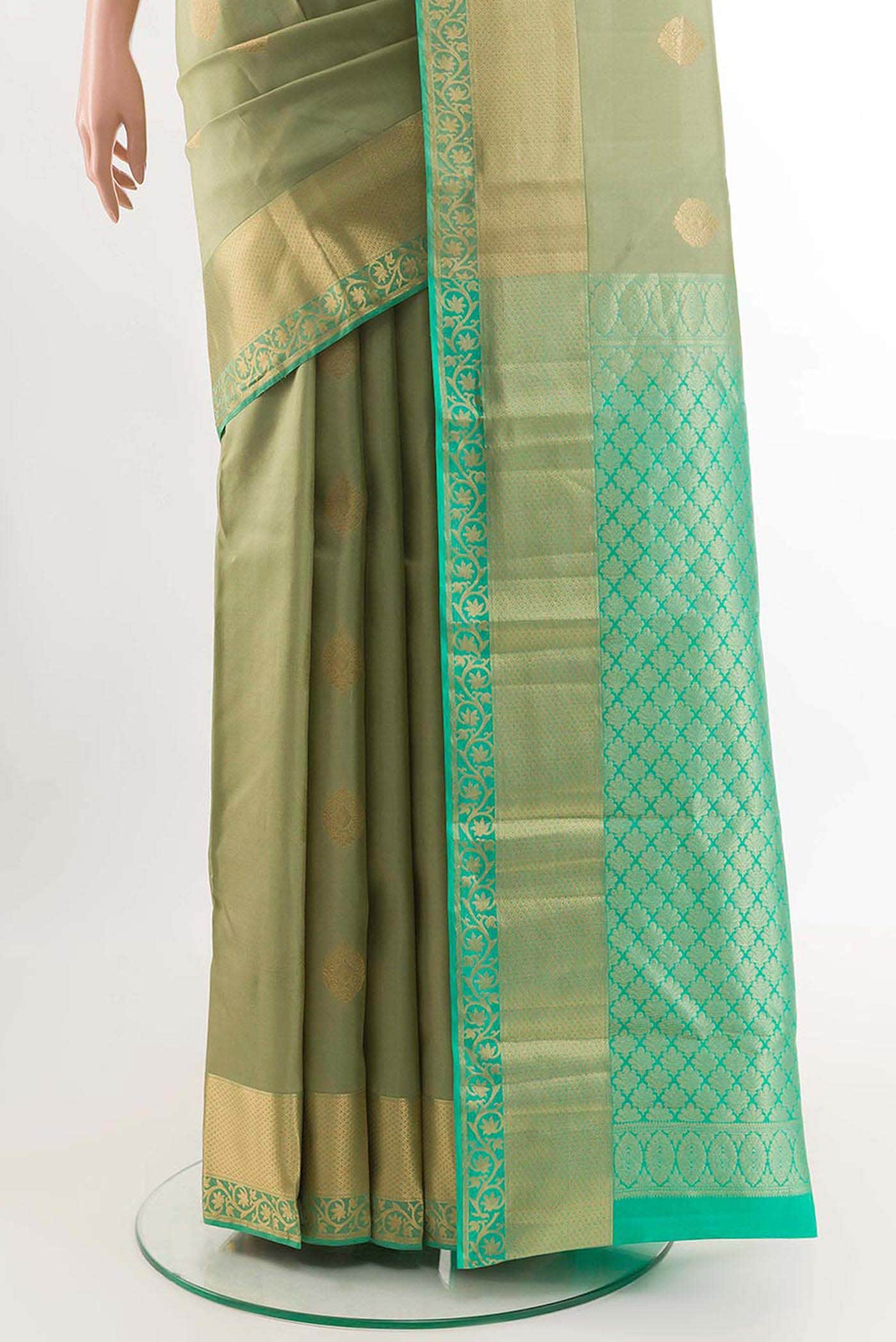 Mehandi Green Kanchipuram Silk Saree