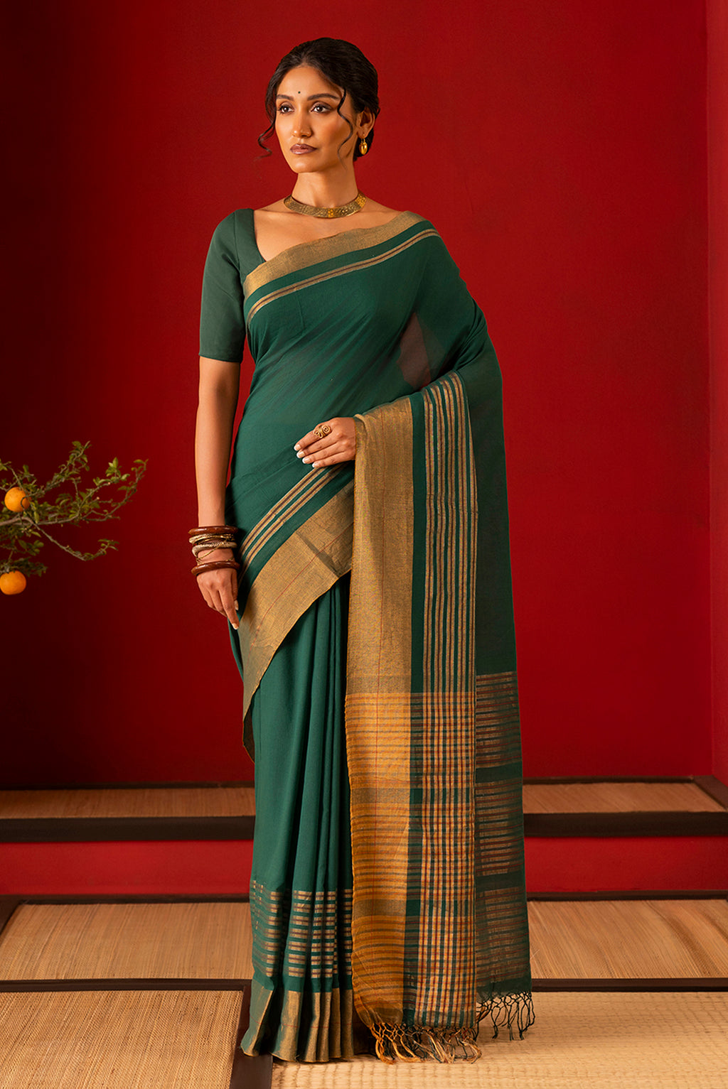 Surahi-Bottle Green Cotton Saree