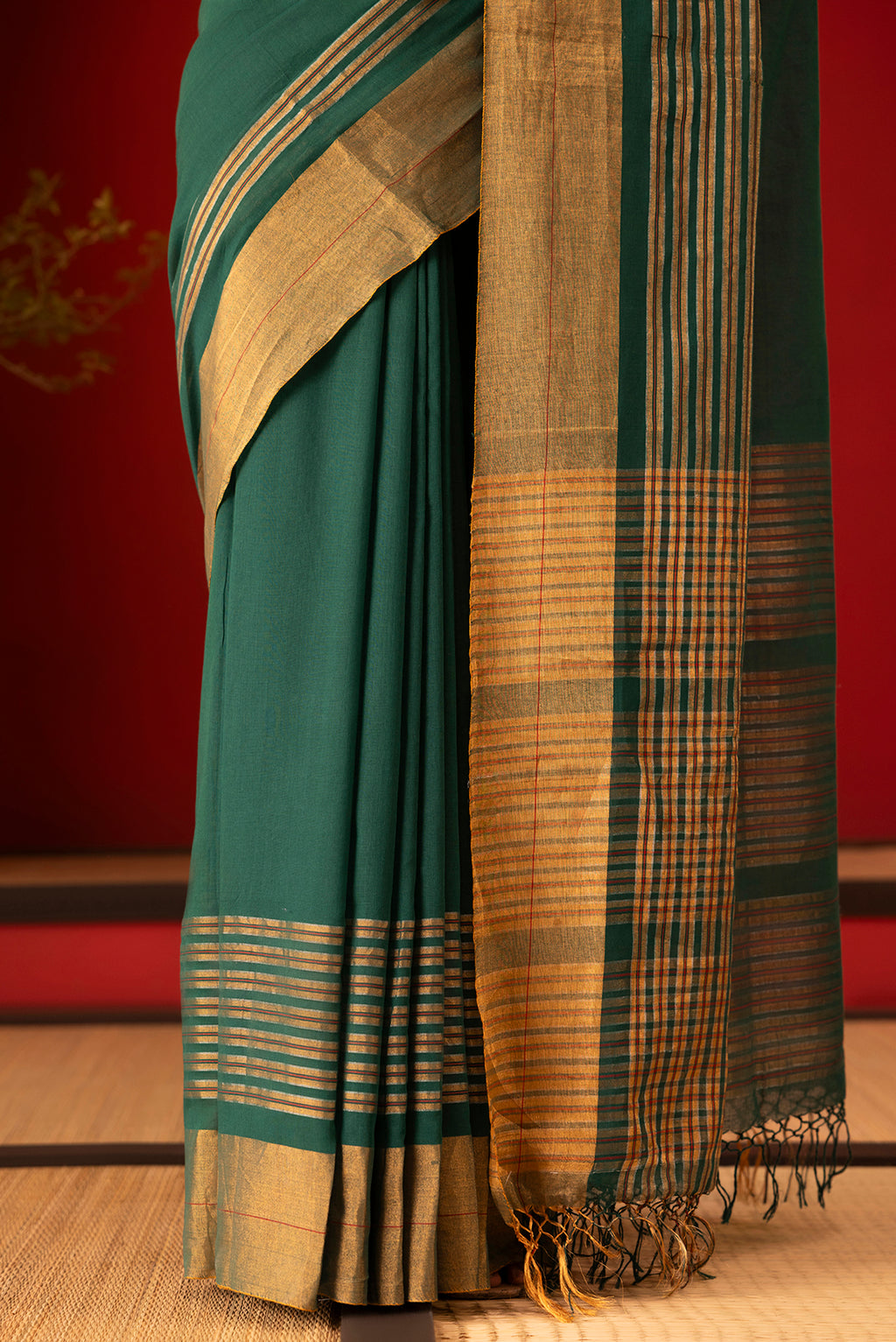 Surahi-Bottle Green Cotton Saree
