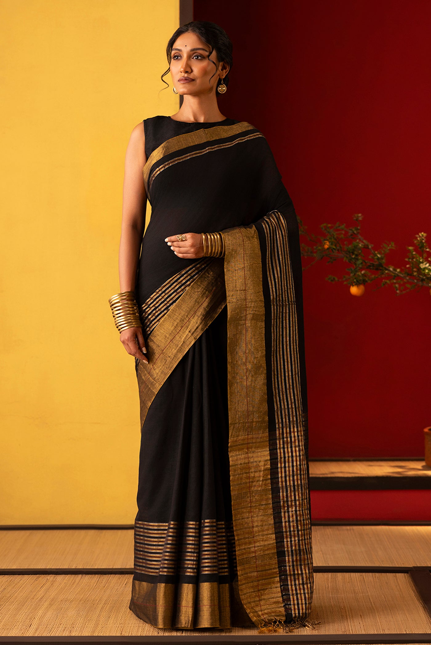 Surahi-Black Cotton Saree