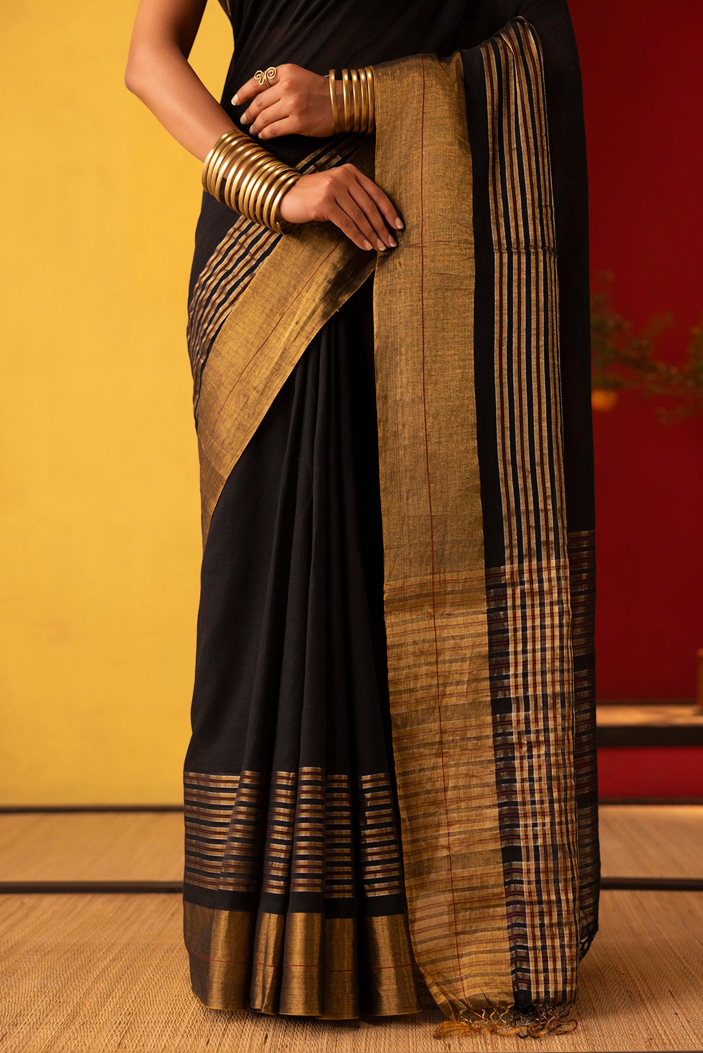 Surahi-Black Cotton Saree