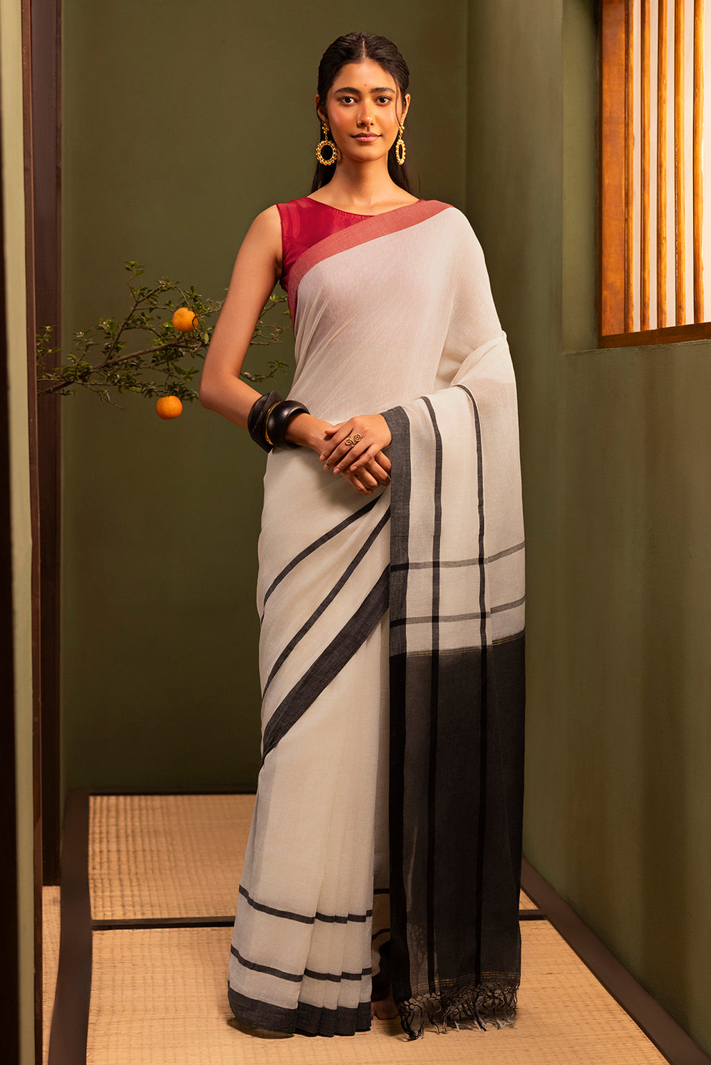 Chhaya-Off White Cotton Saree