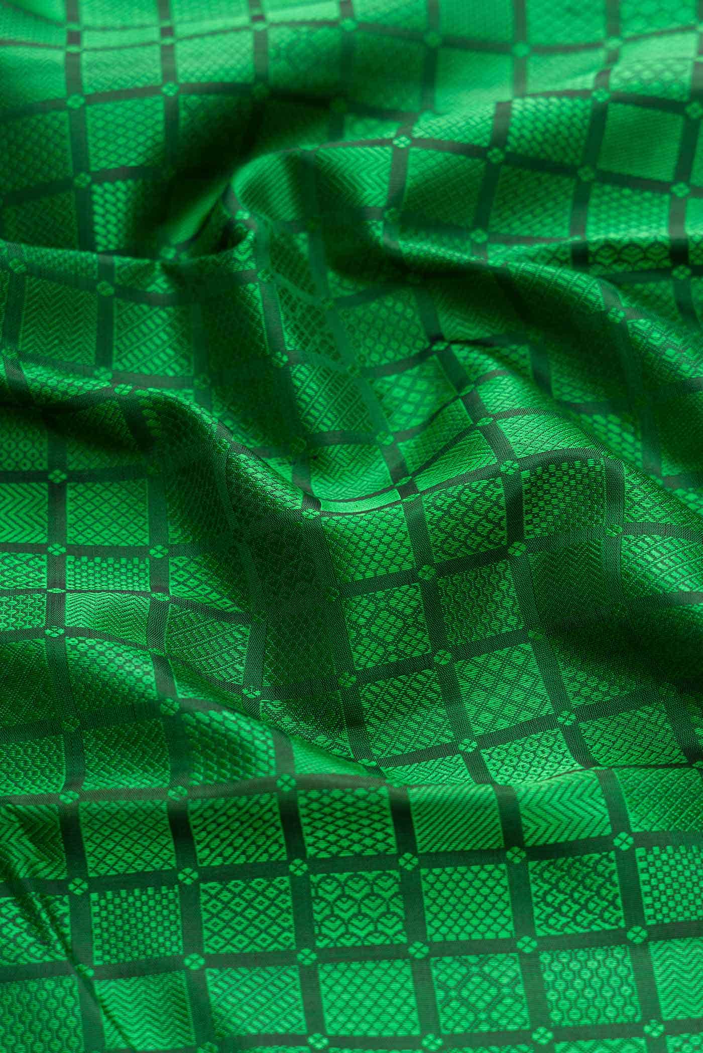 Pure Silk Pure Zari Green Dual Tone Kanchipuram Saree