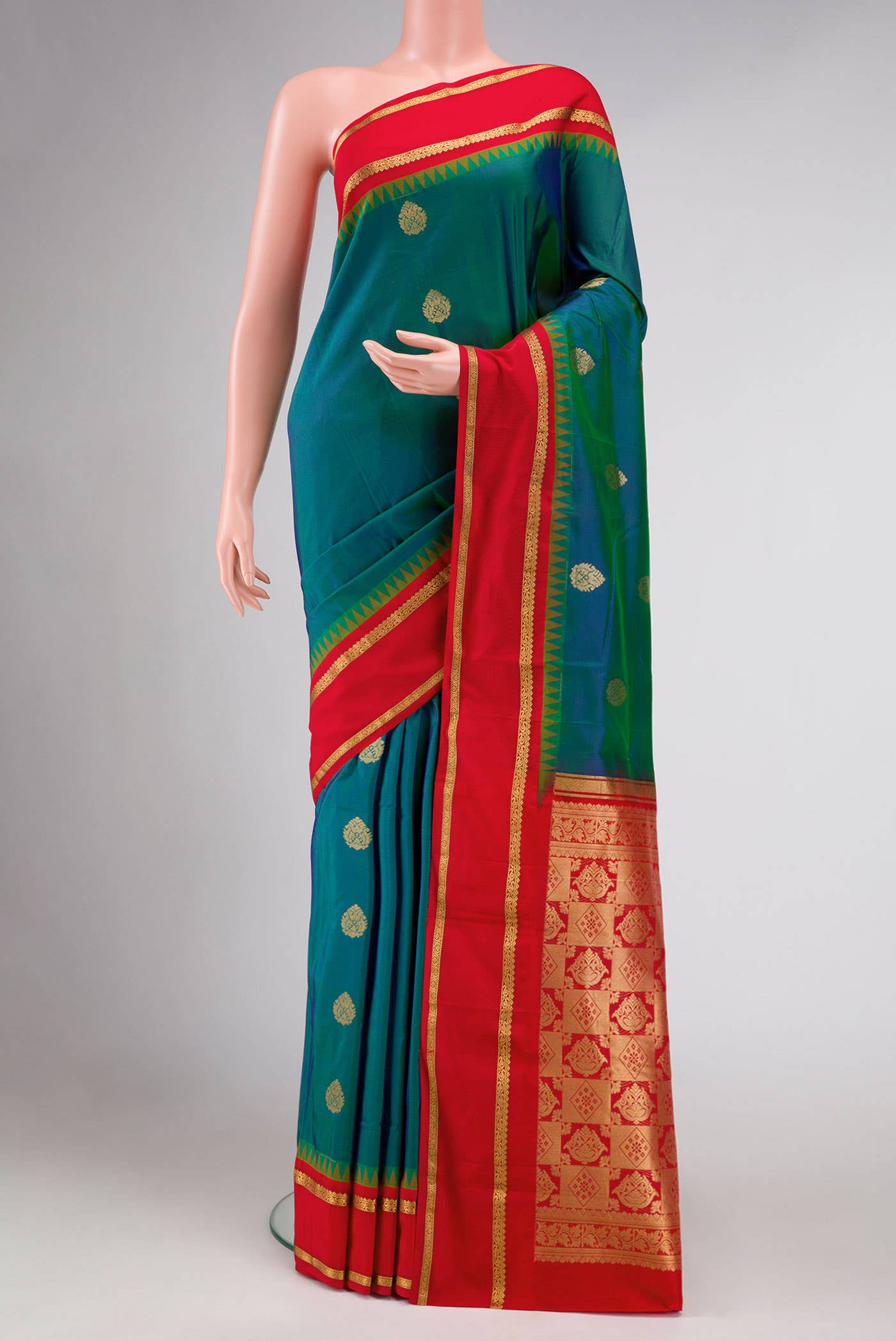 Green Dual Tone Kanchipuram Silk Saree