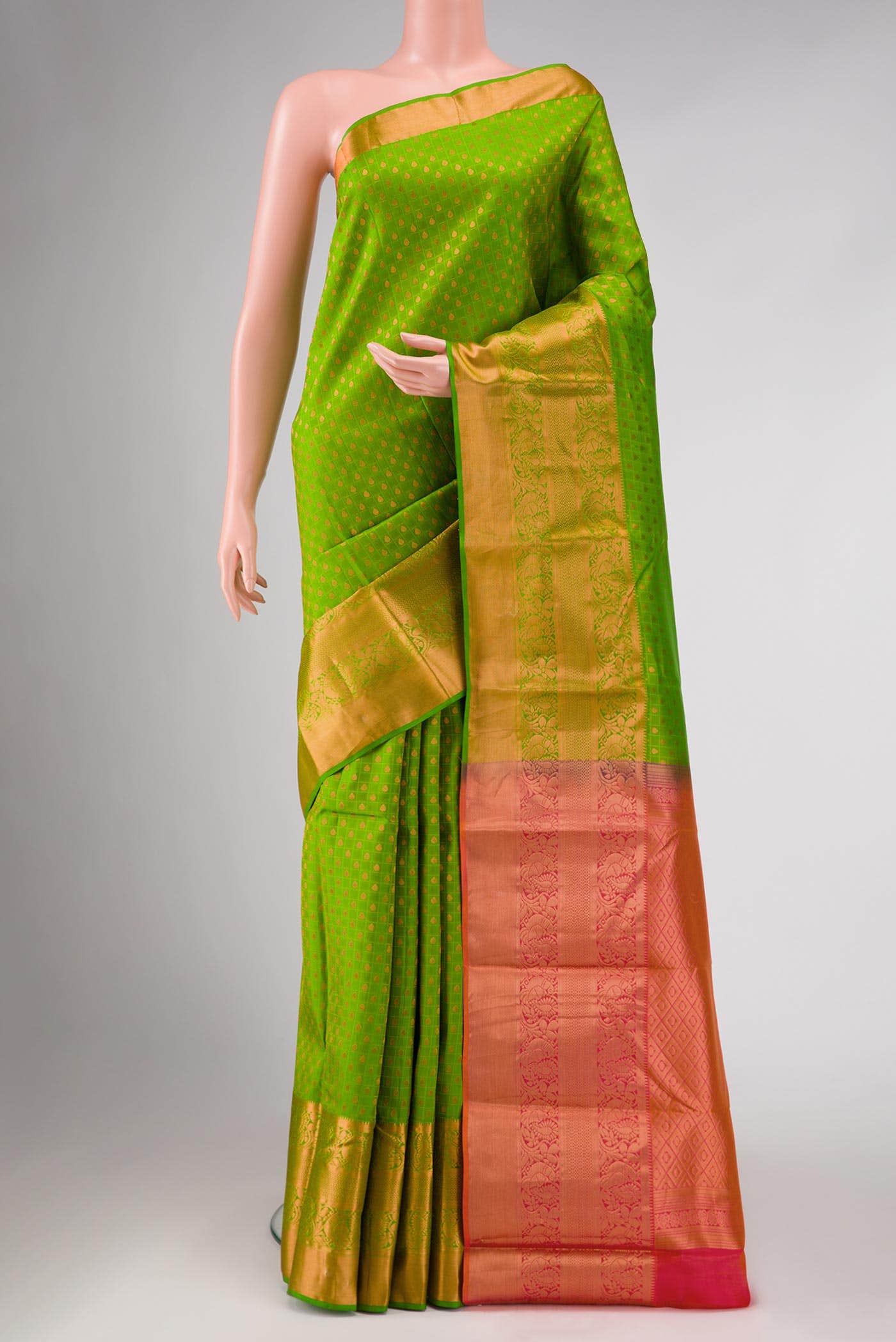 Parrot Green Kanchipuram Silk Saree