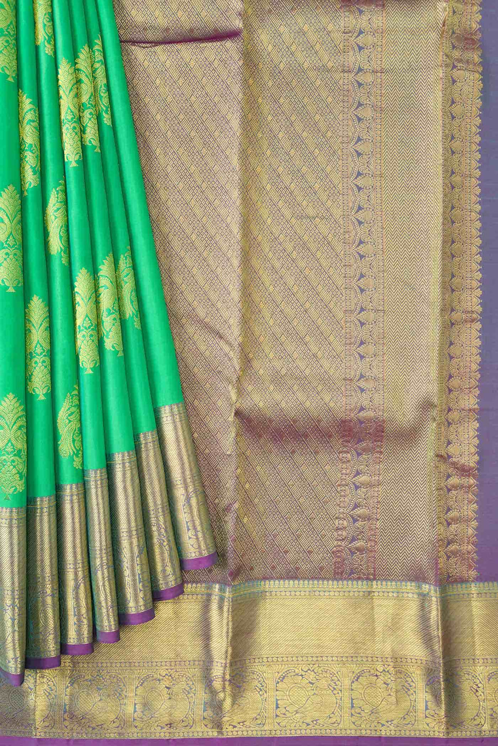 Green Dual Tone Kanchipuram Silk Saree