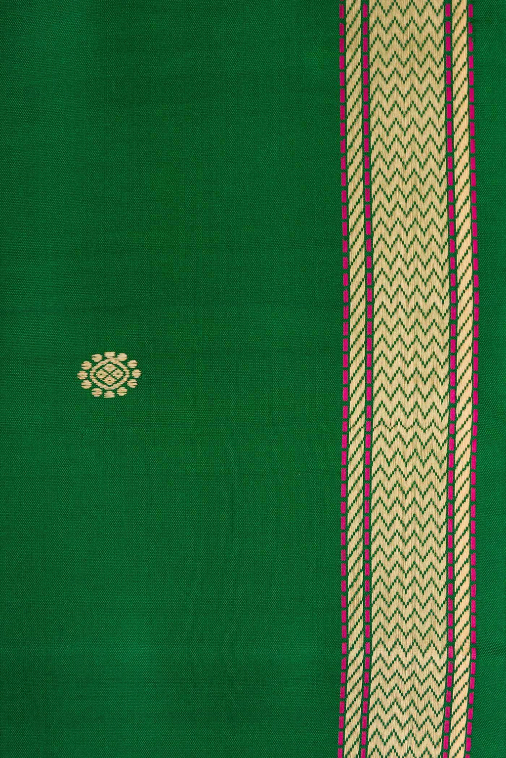Green Dual Tone Kanchipuram Silk Saree