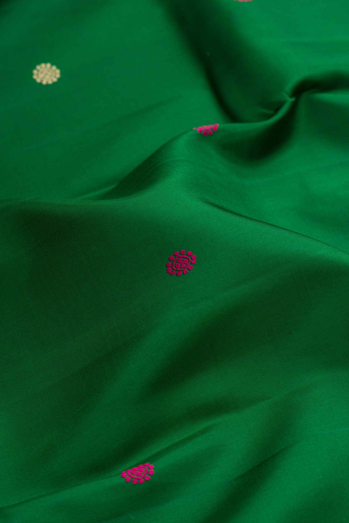 Green Dual Tone Kanchipuram Silk Saree