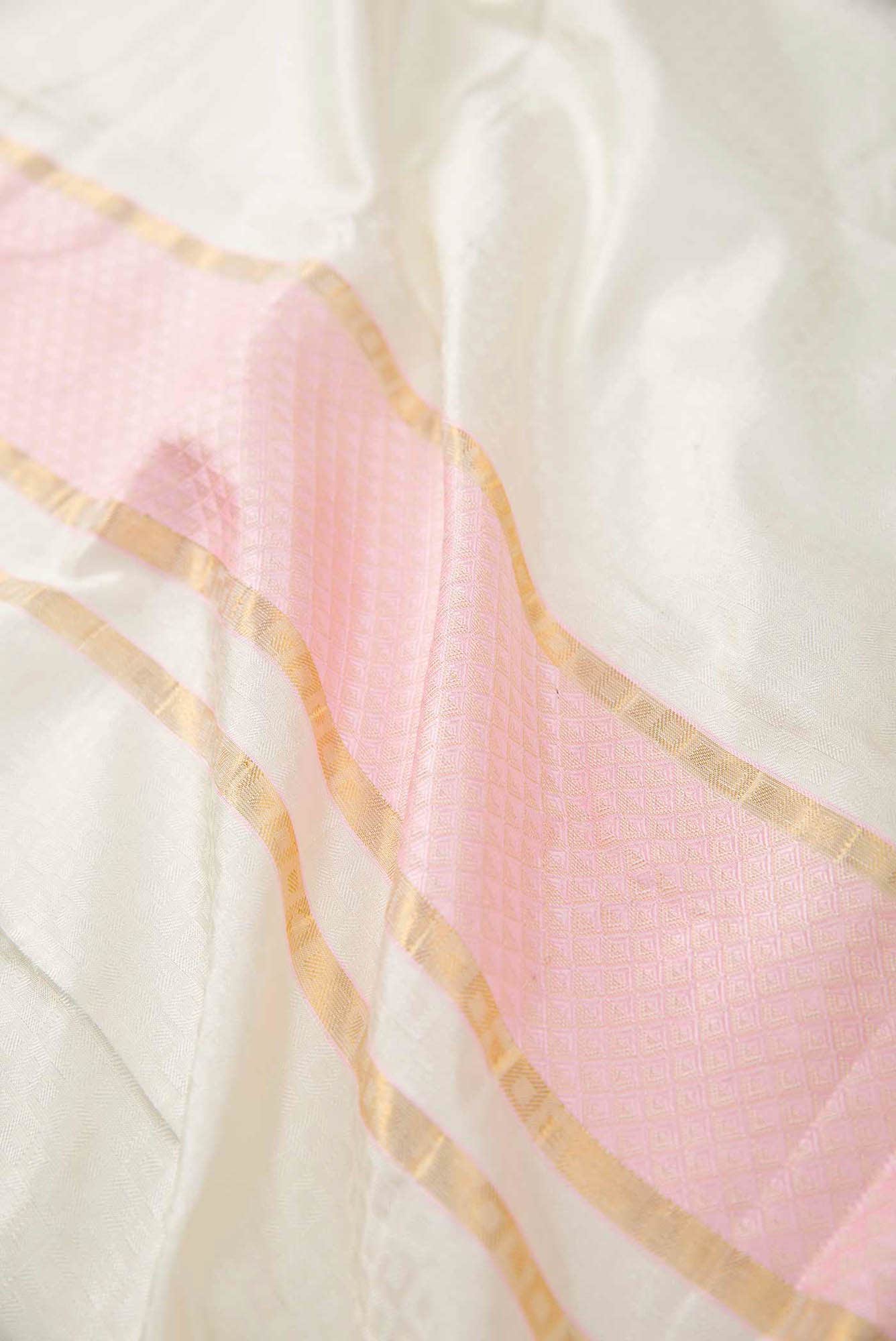 Cream Silk Dhoti With Angavastram (8X4) Muzham
