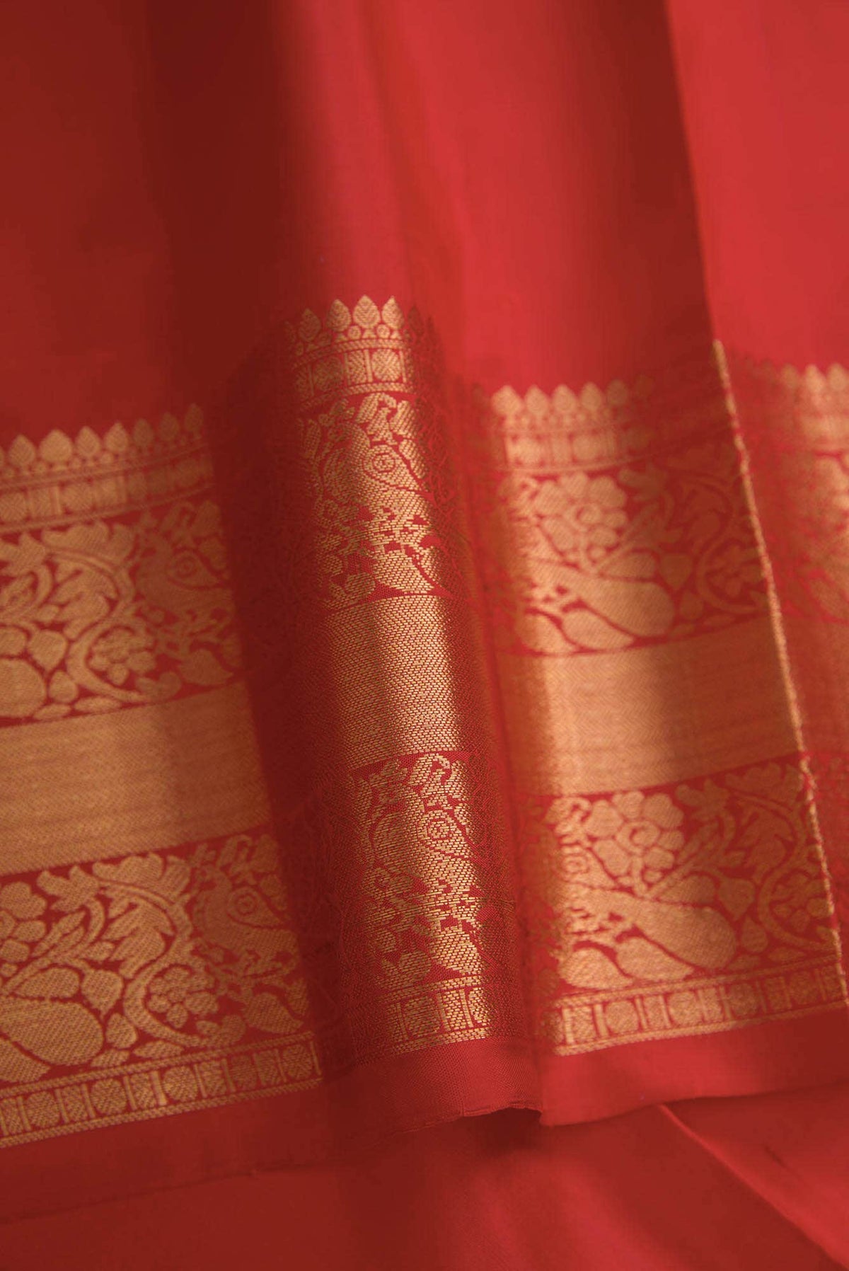 Black Dual Tone Soft Silk Saree
