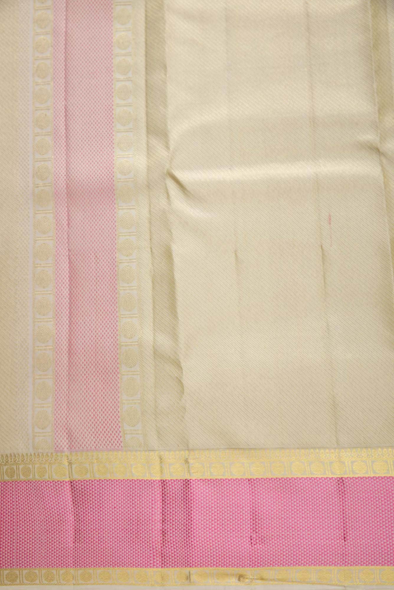 Gold Silk Dhoti With Angavastram (8X4) Muzham