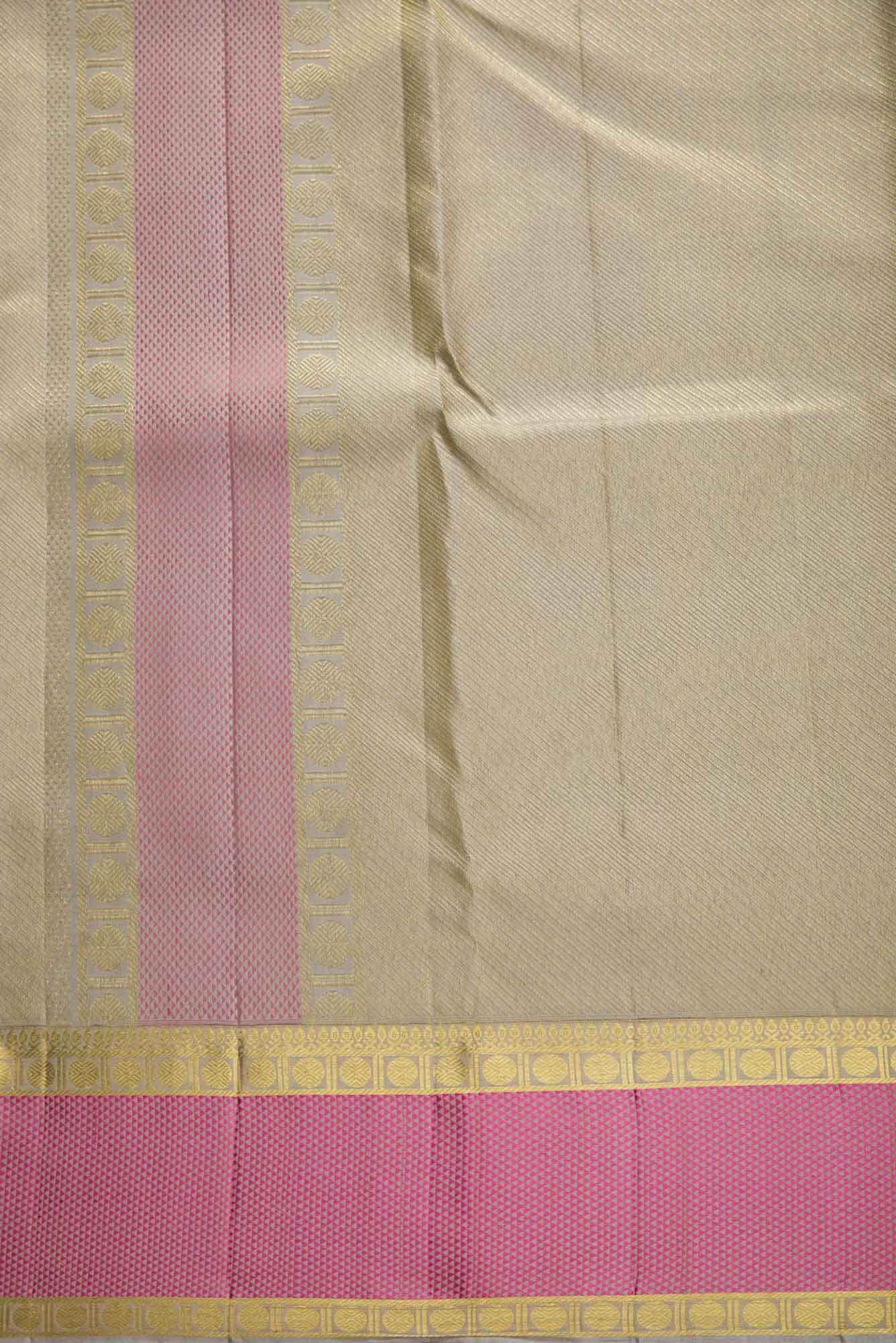 Gold Silk Dhoti With Angavastram (8X4) Muzham