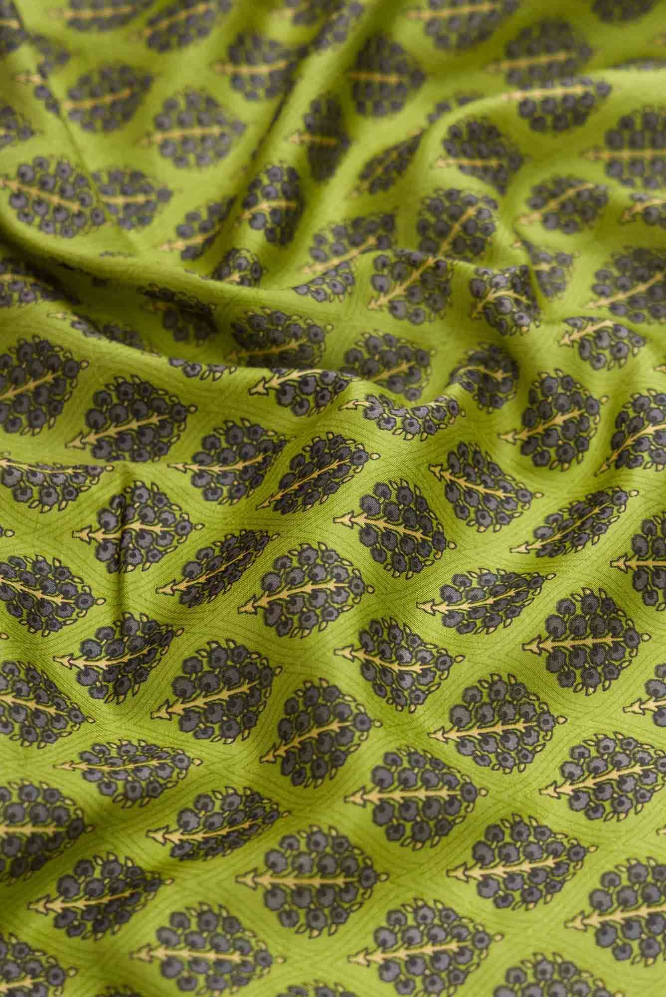 Green Dual Tone Printed Silk Saree