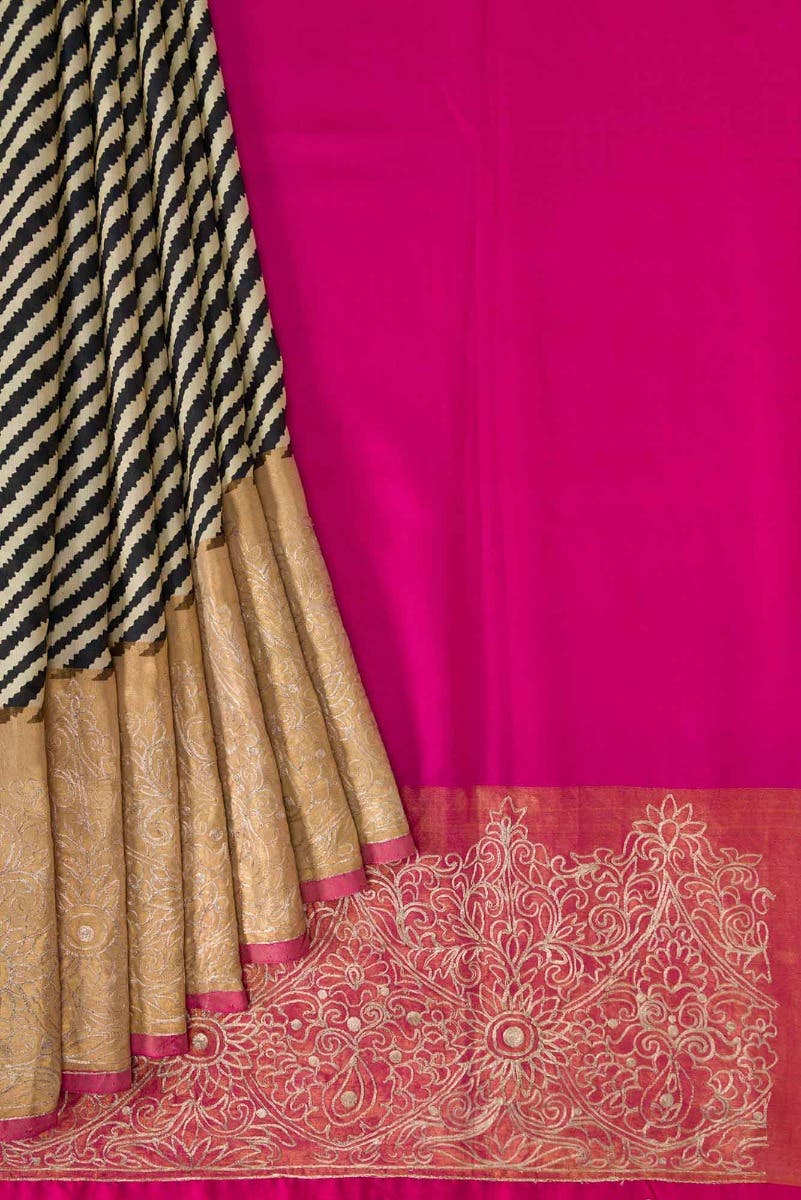 Sandal and Black Dual Tone Kanchipuram Silk Saree