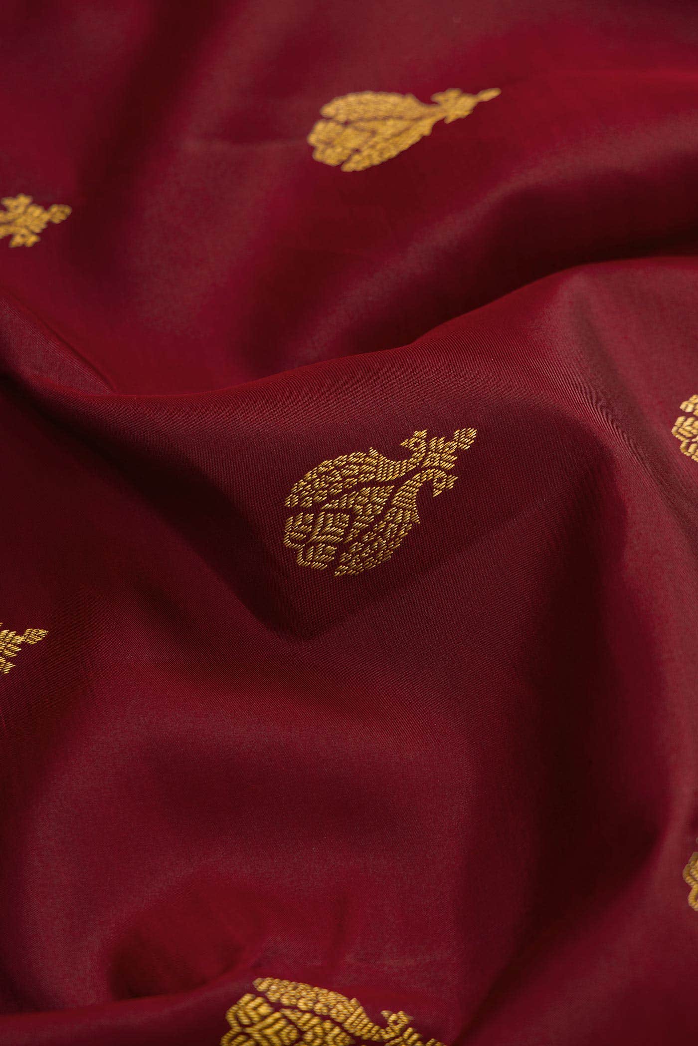 Maroon Dual Tone Kanchipuram Silk Saree