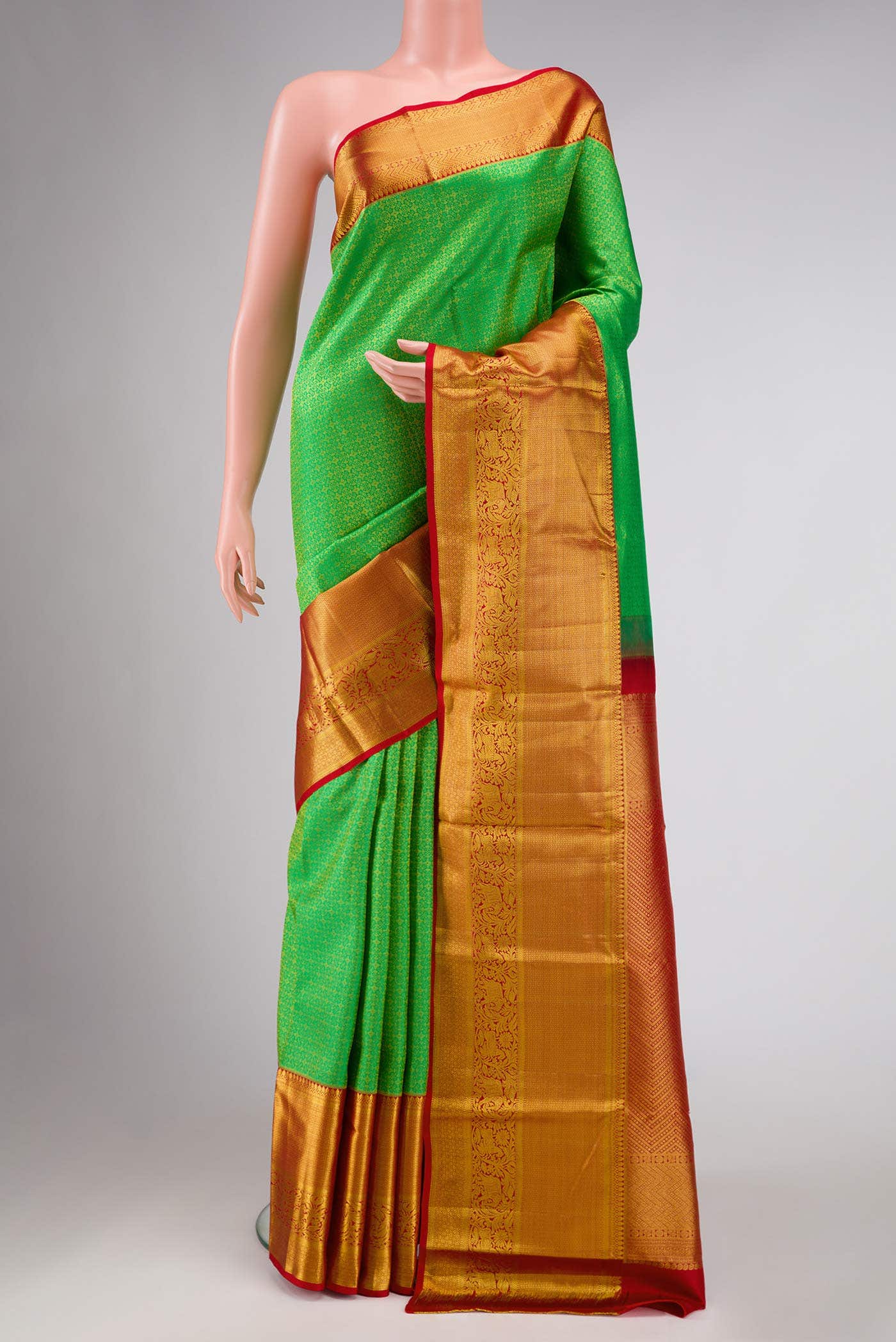 Parrot Green Kanchipuram Silk Saree