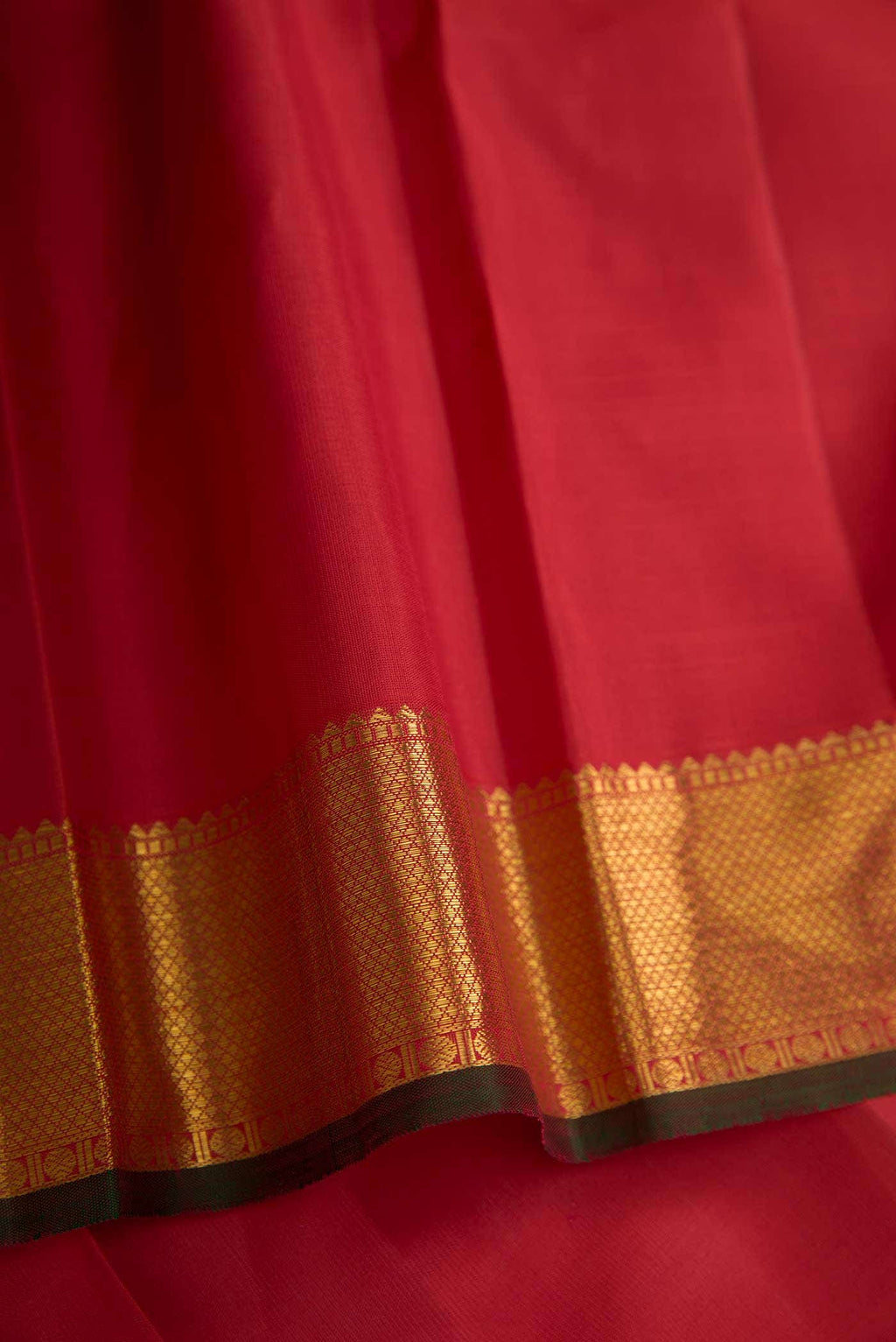 Pure Silk Pure Zari Red Dual Tone Kanchipuram Saree