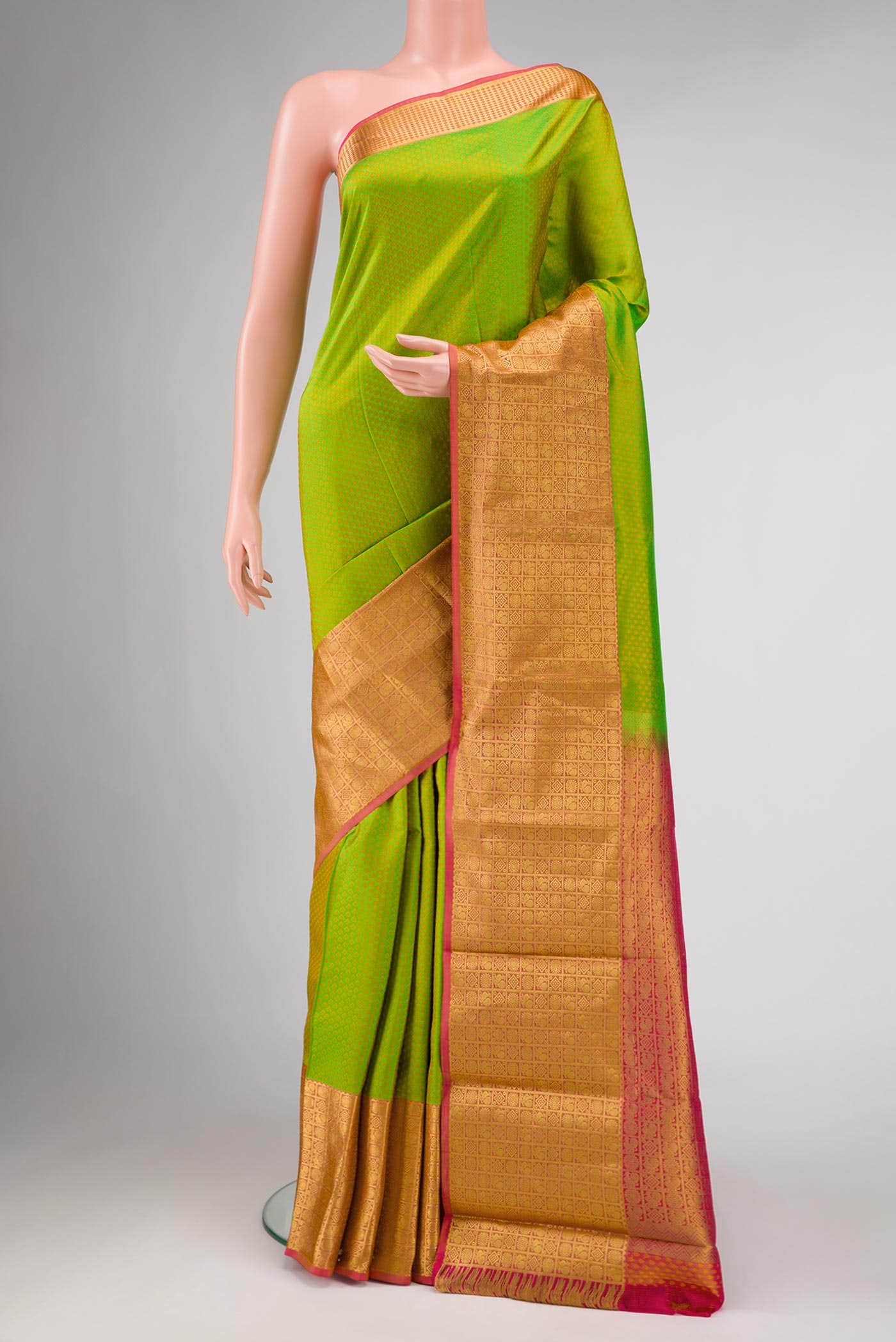 Parrot Green Dual Tone Kanchipuram Silk Saree