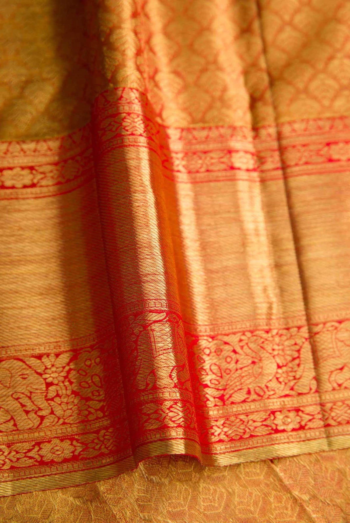 Pink Dual Tone Kanjivaram Tissue Silk Saree