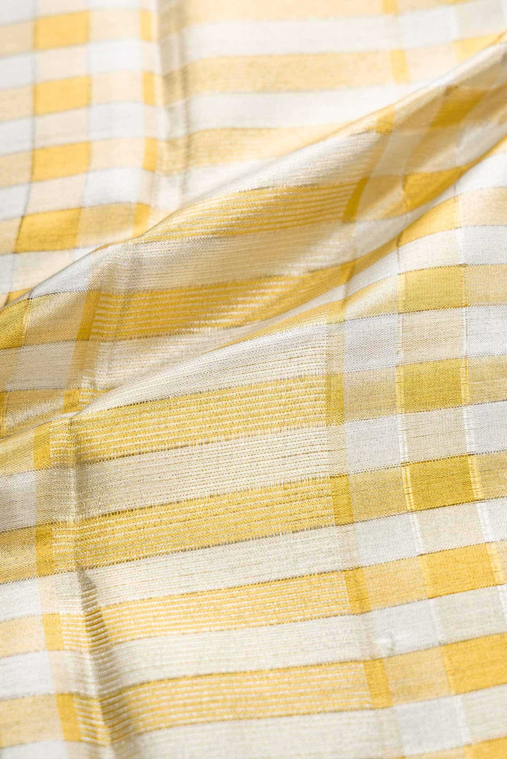 Gold Silk Dhoti With Angavastram (9X 5) Muzham