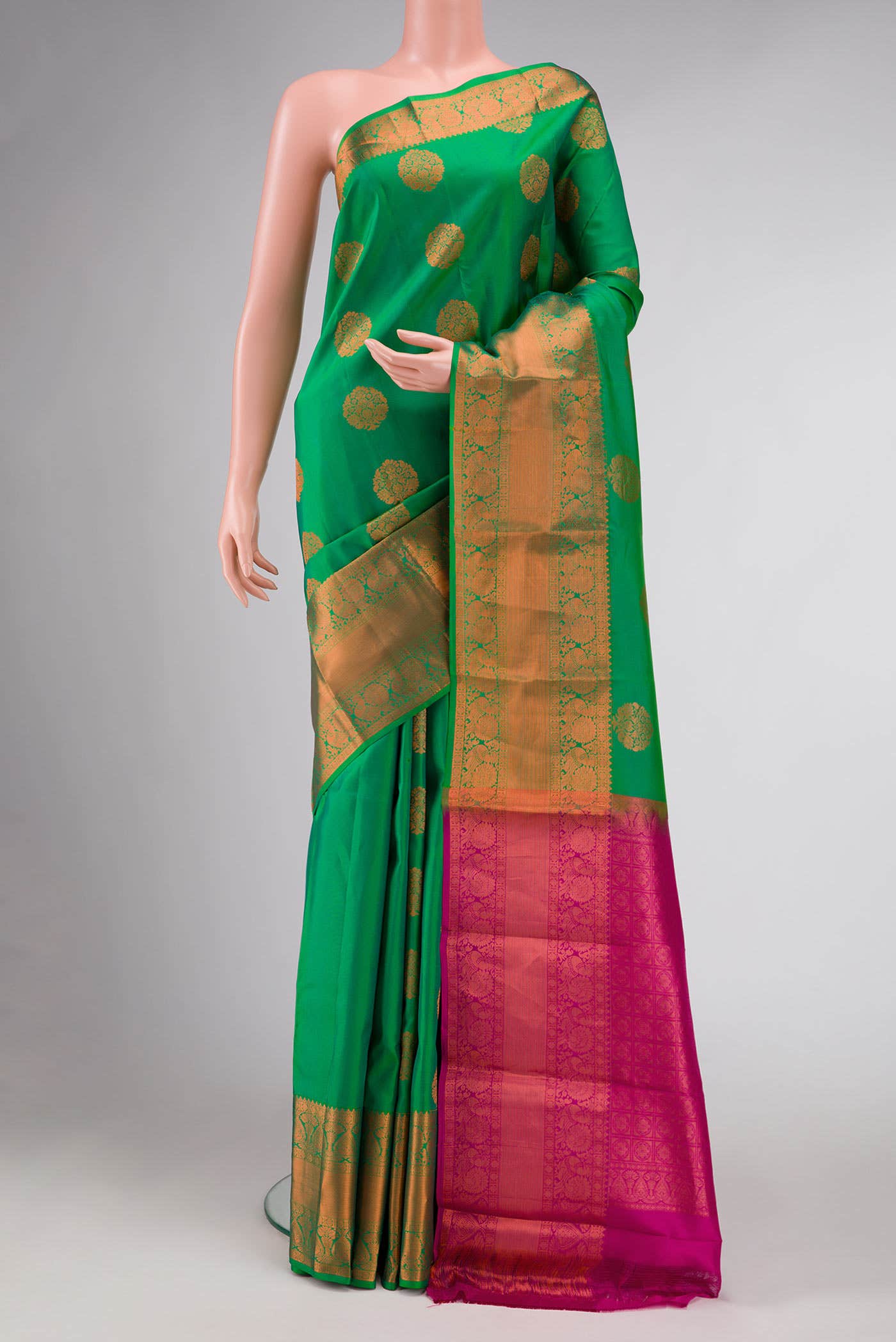 Green Dual Tone Kanchipuram Silk Saree