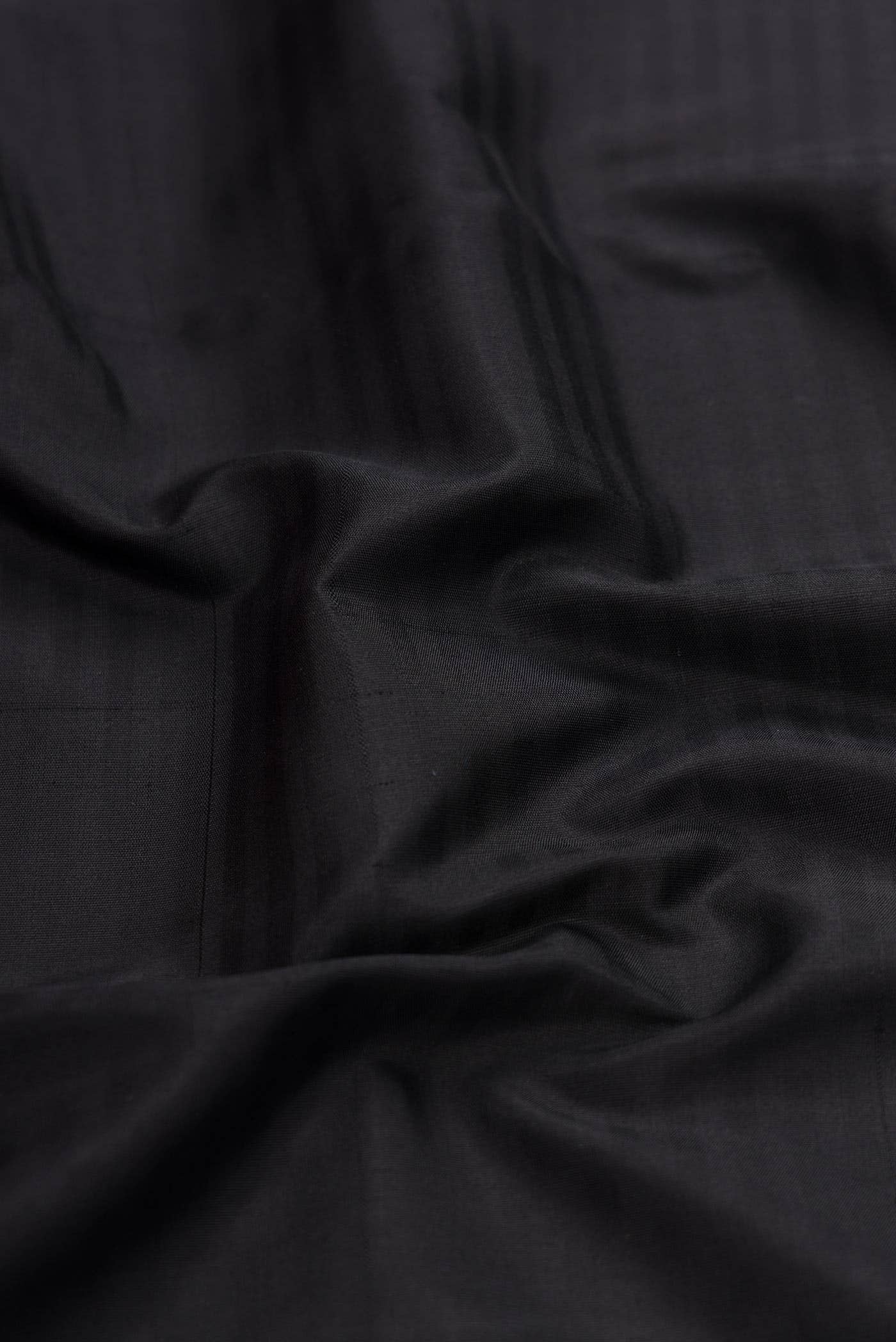 Black Dual Tone Kanchipuram Silk Saree