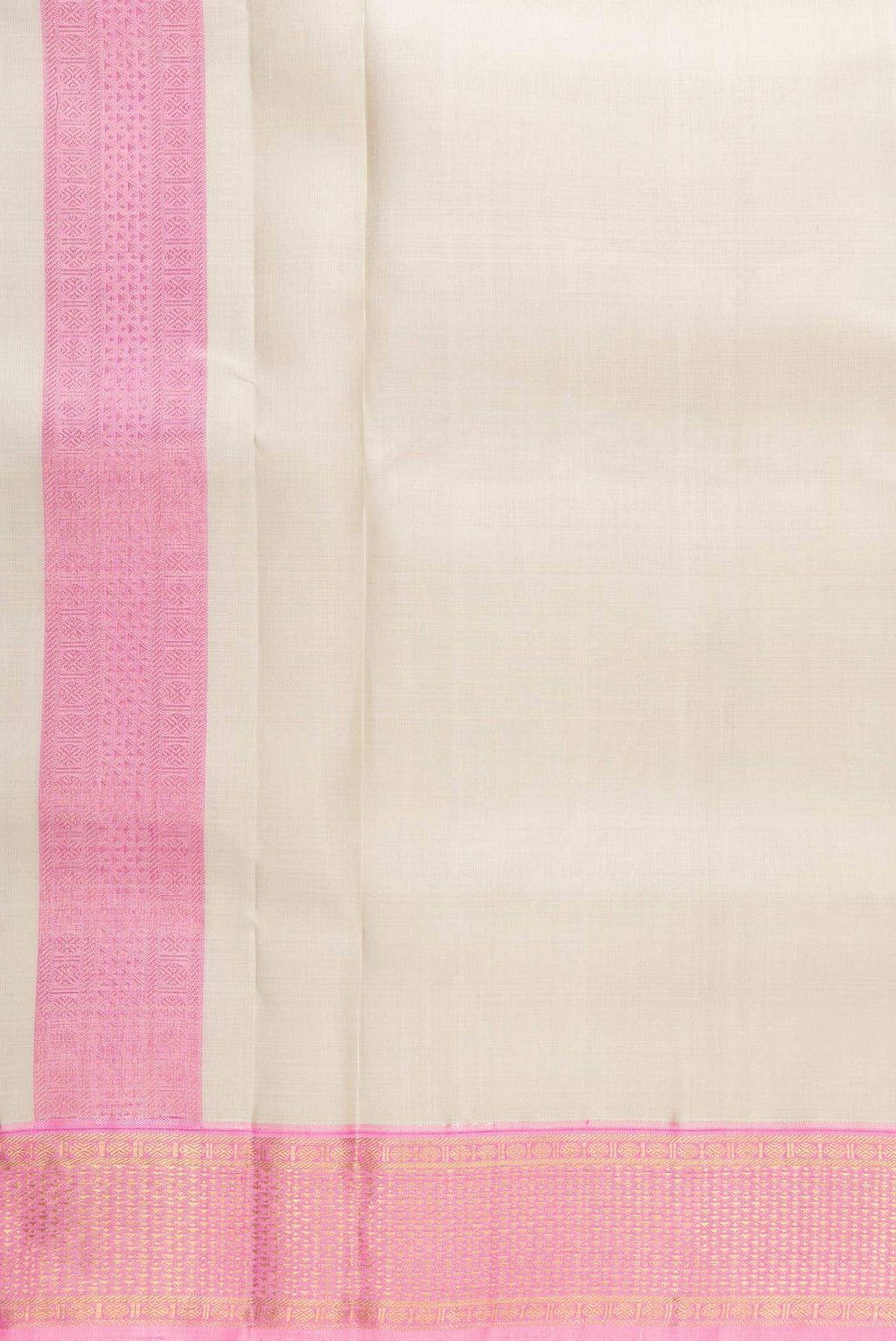Beige Silk Dhoti With Angavastram (9X 5) Muzham