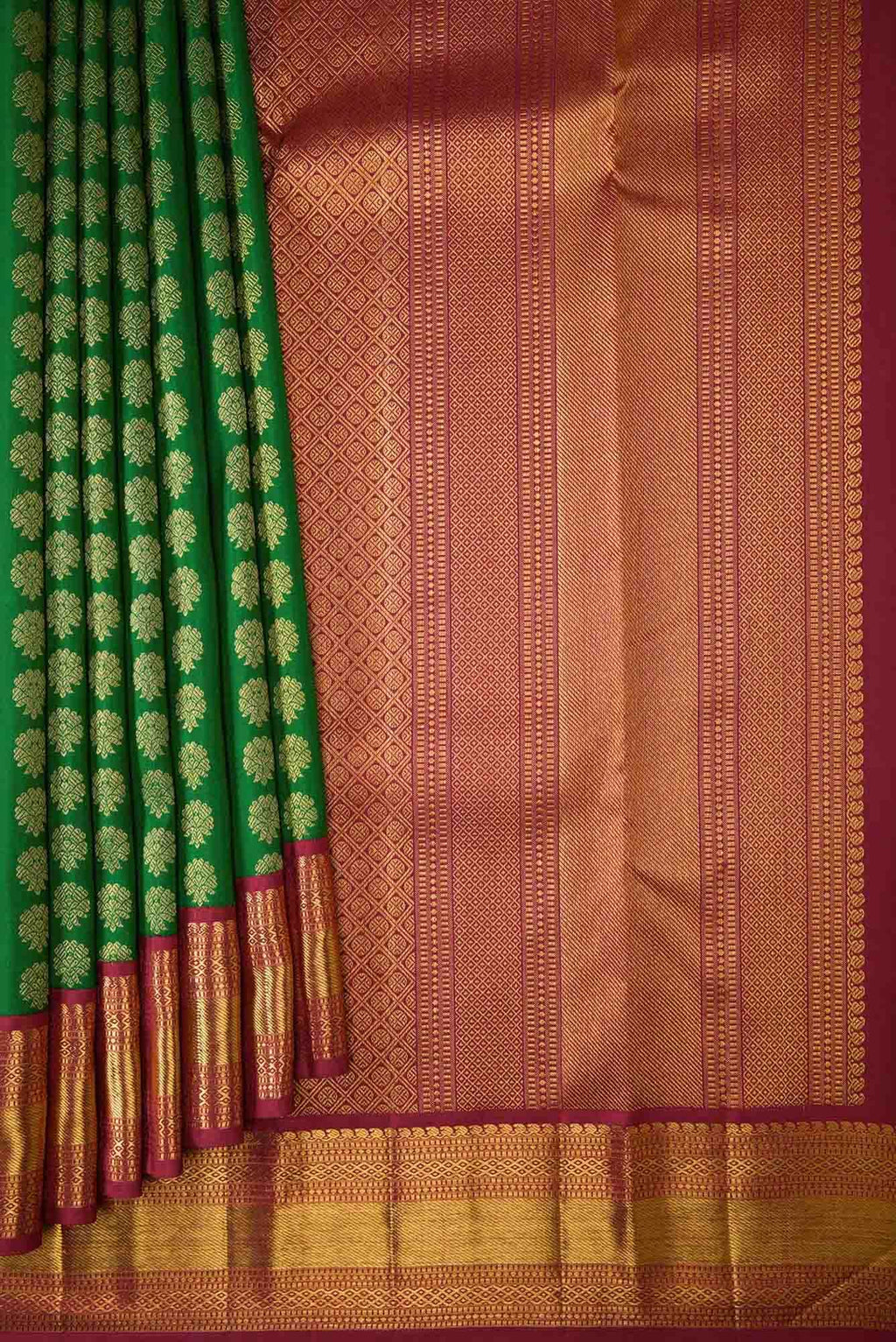 Pure Silk Pure Zari Green Dual Tone Kanchipuram Saree