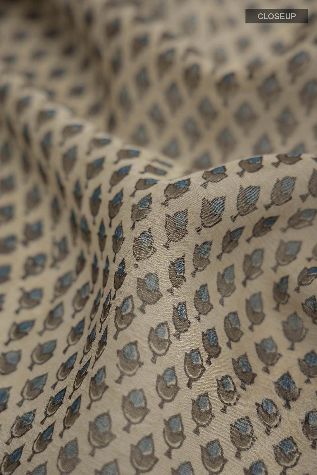 Beige Maheshwari Silk Cotton Saree