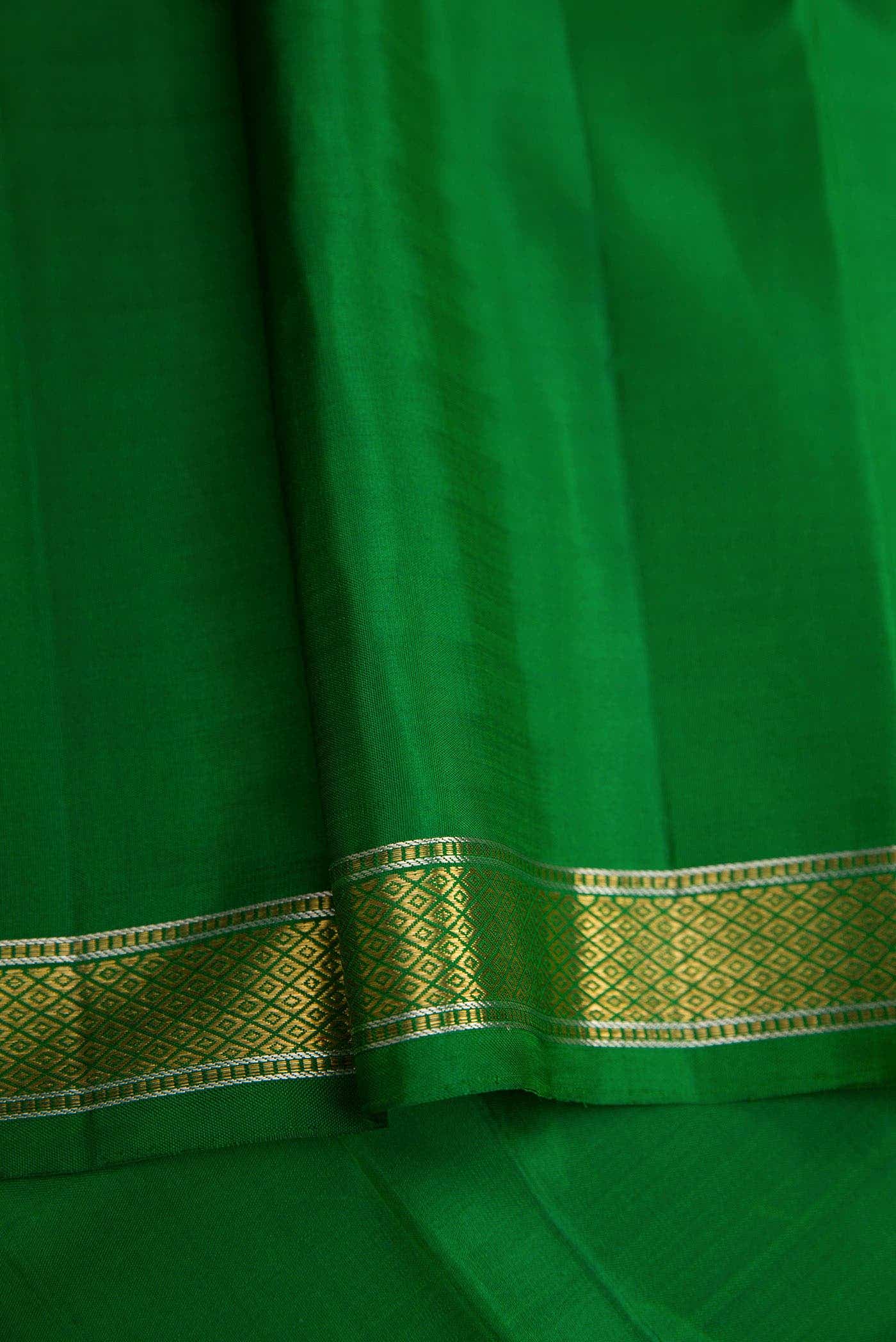 Pure Silk Pure Zari Red Dual Tone Kanchipuram Saree