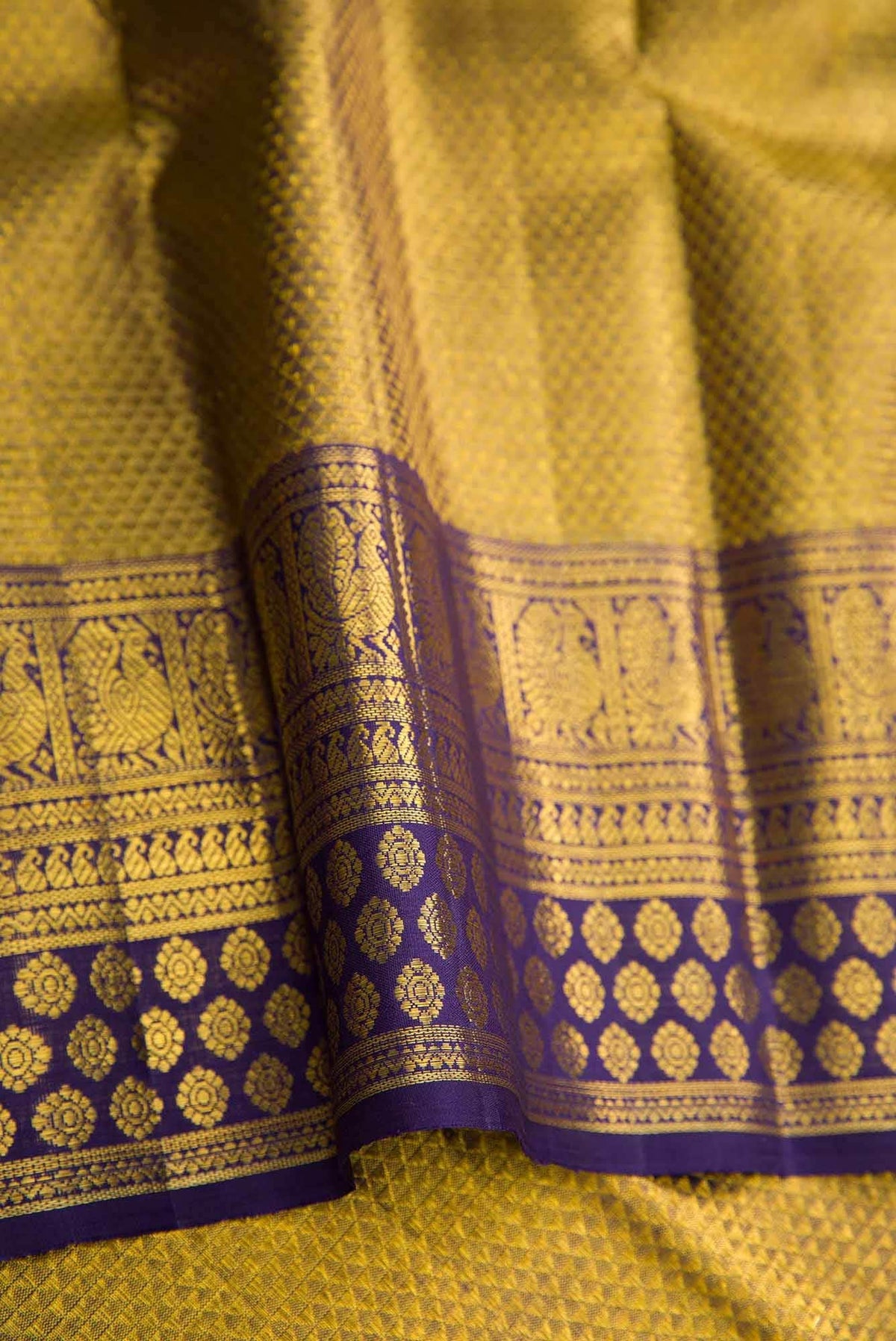 Gold Dual Tone Kanchipuram Tissue Silk Saree