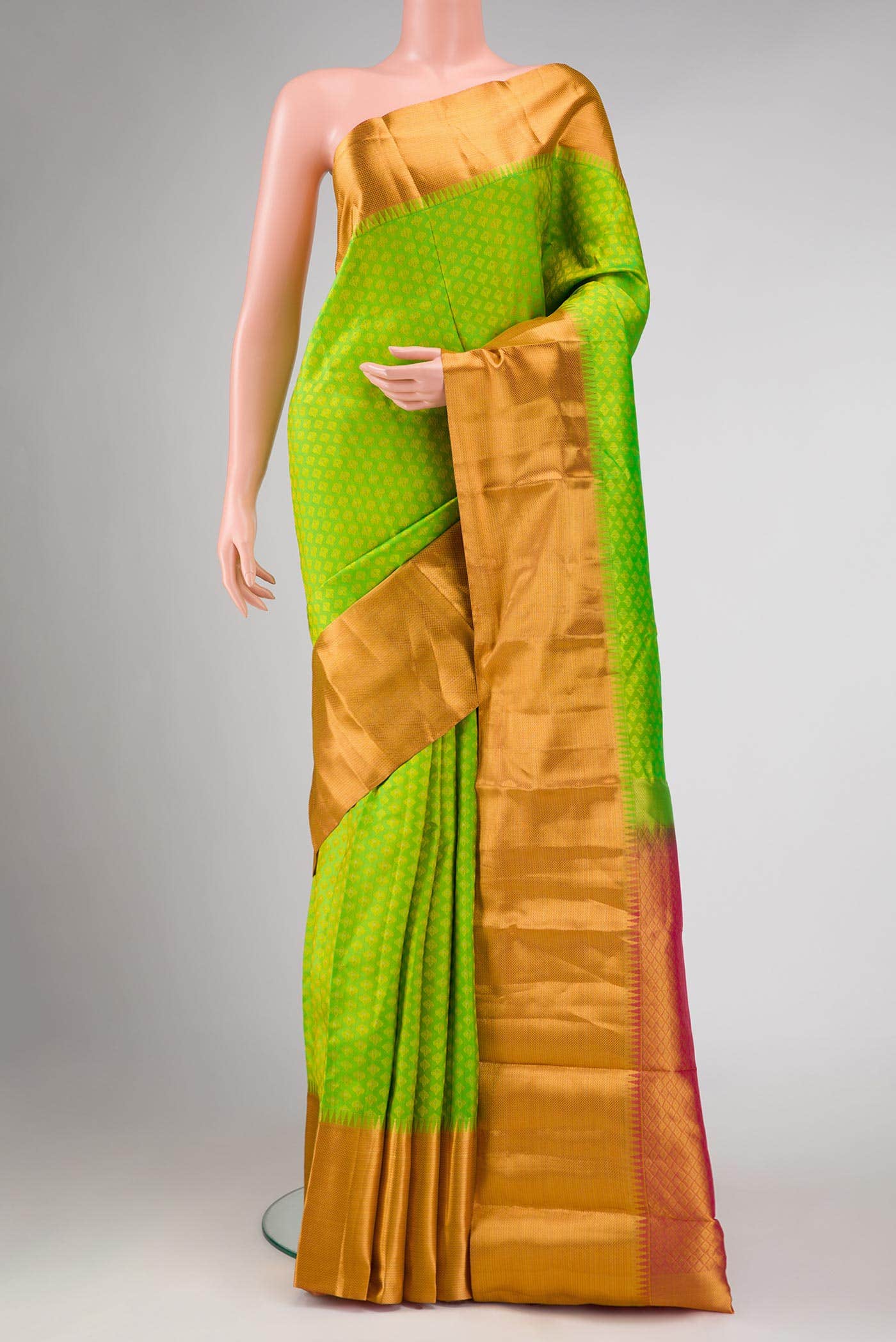 Parrot Green Dual Tone Kanchipuram Silk Saree
