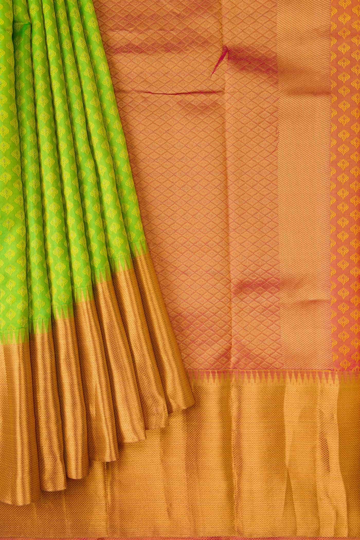 Parrot Green Dual Tone Kanchipuram Silk Saree