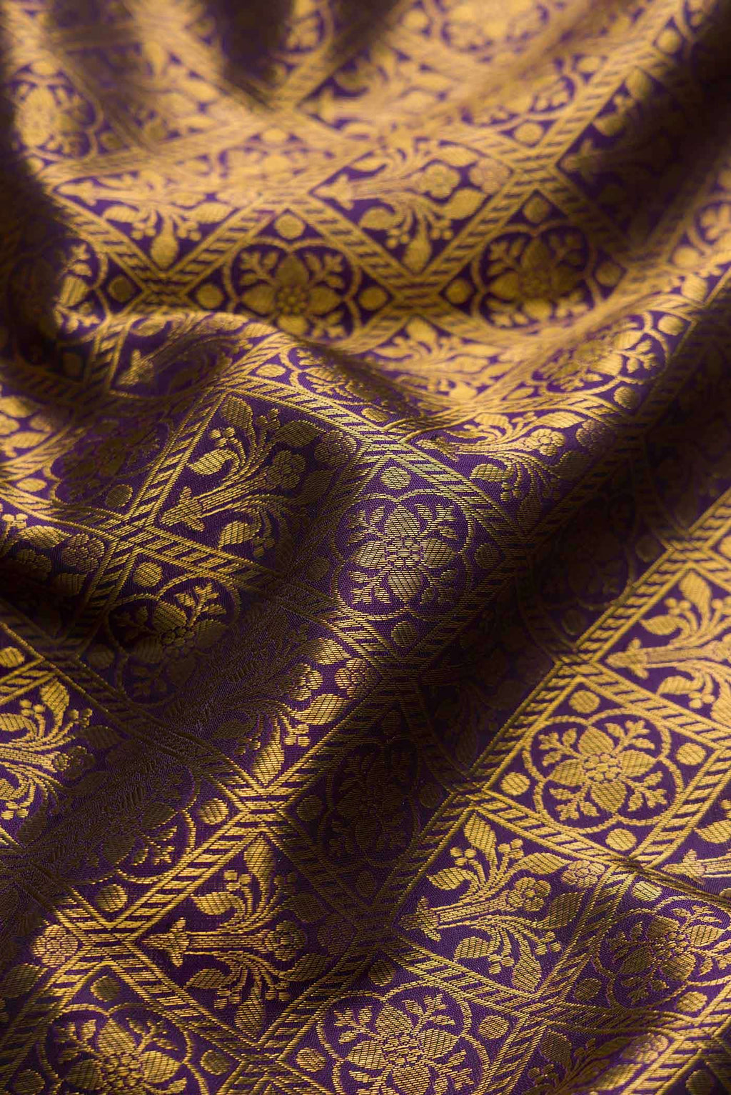Violet Dual Tone Kanchipuram Silk Saree