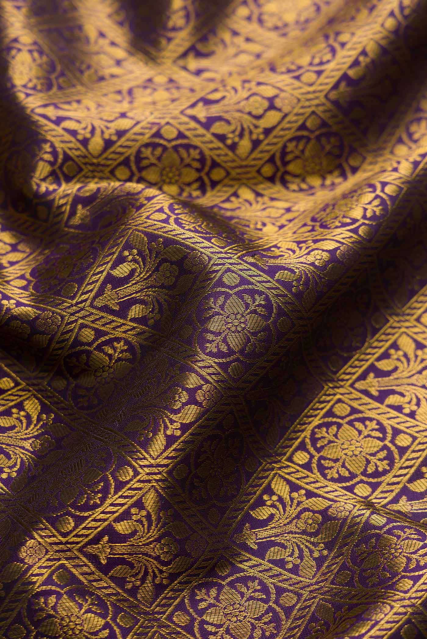 Violet Dual Tone Kanchipuram Silk Saree