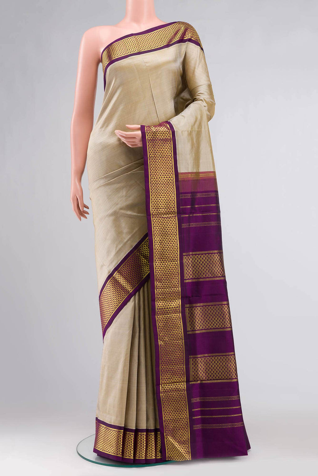 Beige Kanchipuram Silk Nine Yards Saree