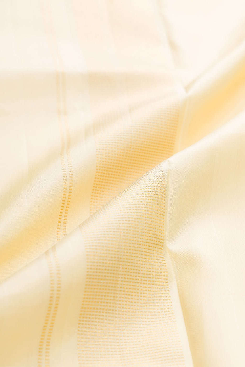 Sandal Silk Dhoti With Angavastram (8X4) Muzham