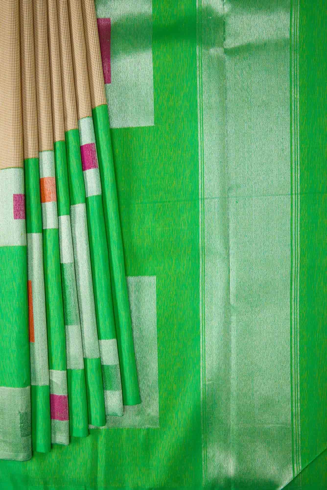 Pure Silk Pure Zari Sandal and Gold Dual Tone Kanchipuram Saree