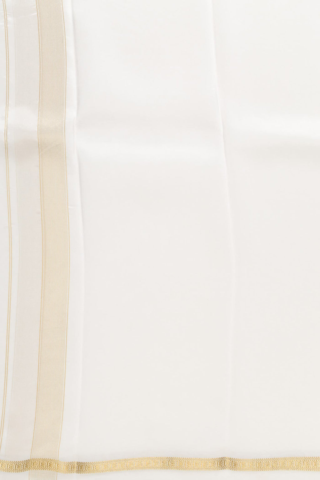 Off White Silk Dhoti With Angavastram (8X4) Muzham