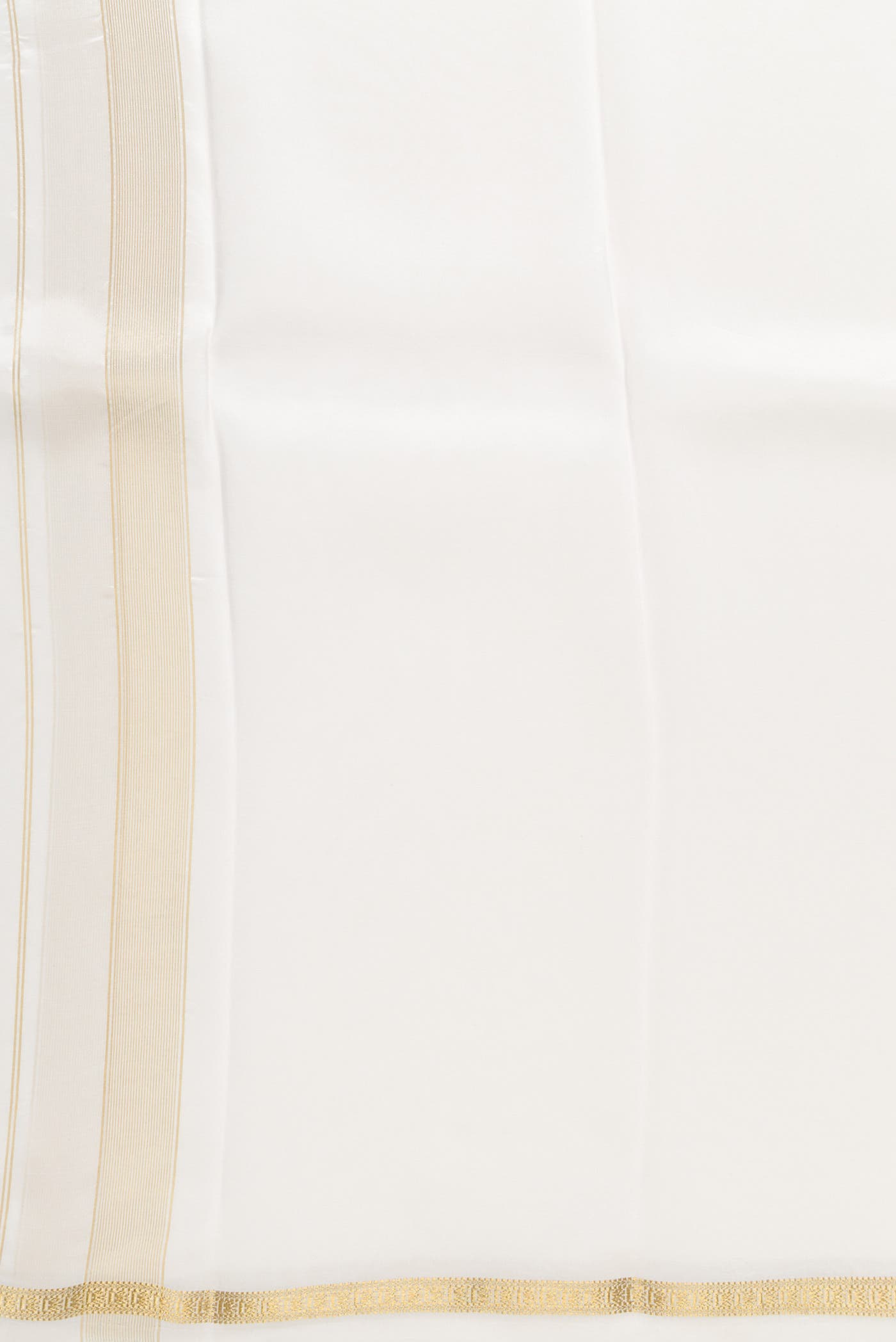 Off White Silk Dhoti With Angavastram (8X4) Muzham