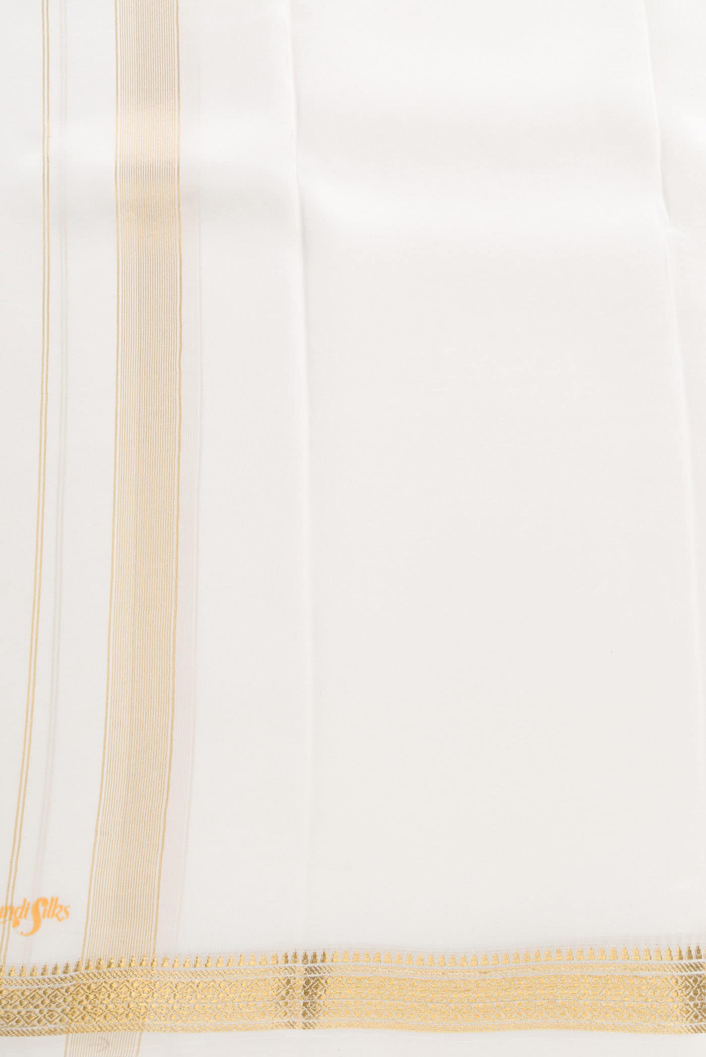 Off White Silk Dhoti With Angavastram (8X4) Muzham