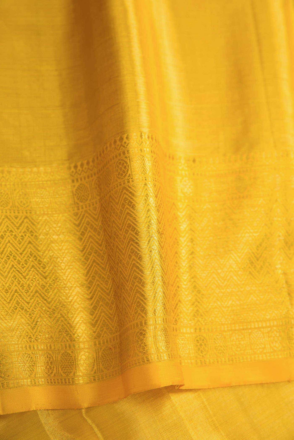 Pink Dual Tone Kanchipuram Tissue Silk Saree