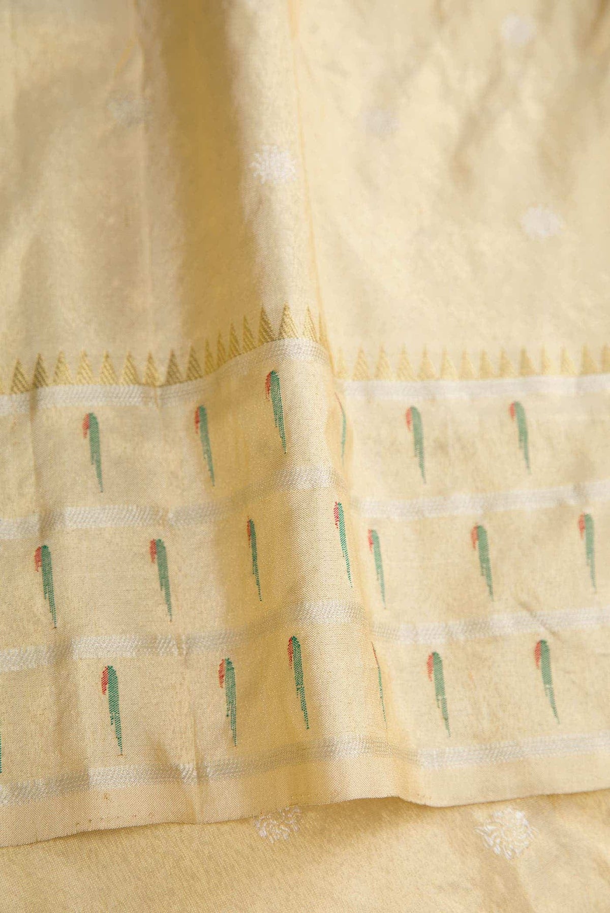 Gold Dual Tone Paithani Silk Saree