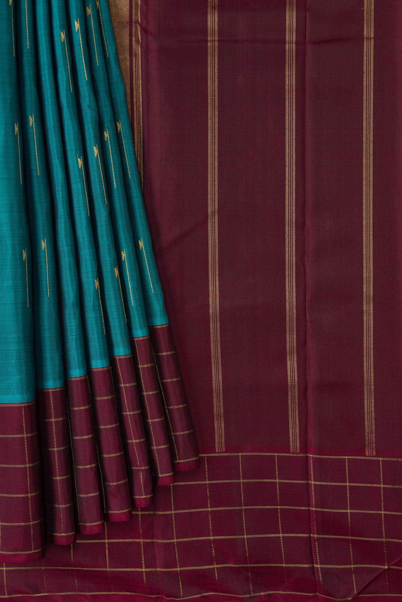 Pure Silk Pure Zari Maya Blue Dual Tone Kanchipuram Saree
