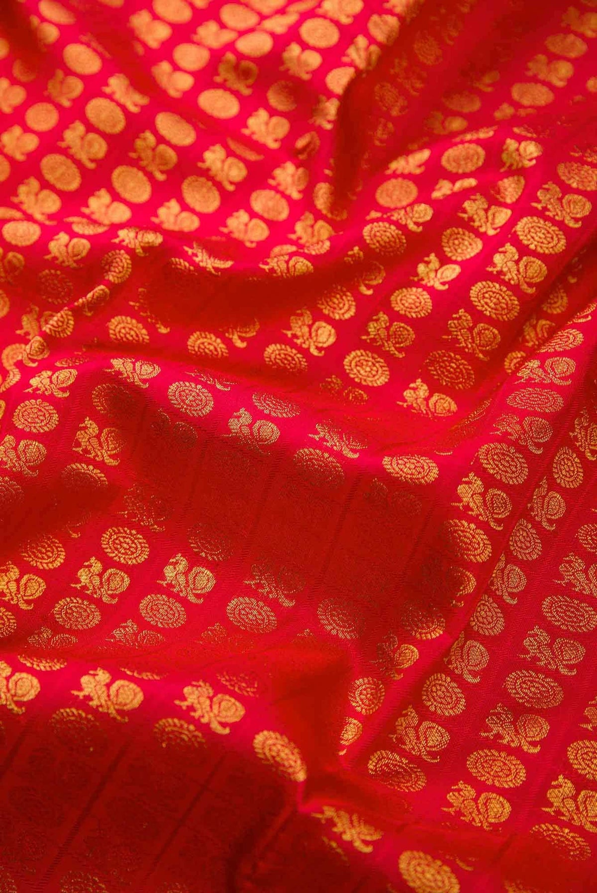 Pure Silk Pure Zari Red Dual Tone Kanjivaram Saree