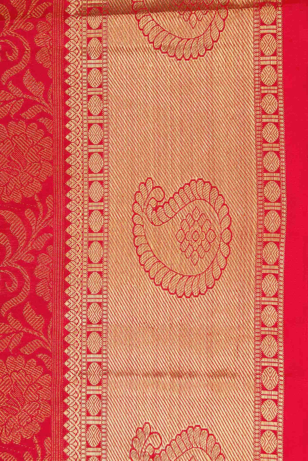 Pure Silk Pure Zari Red Dual Tone Kanchipuram Saree