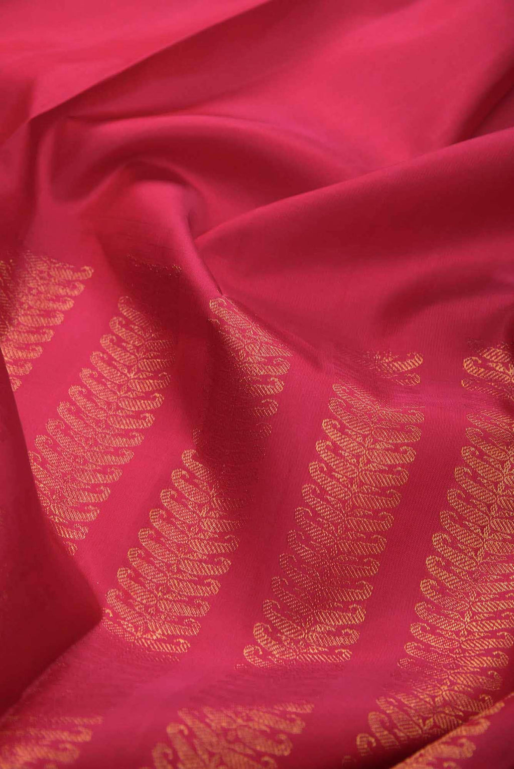 Pure Silk Pure Zari Dark Pink Dual Tone Kanchipuram Saree